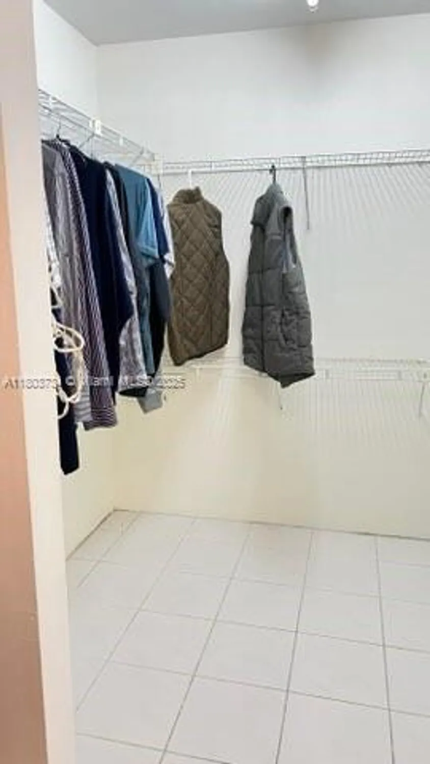 Property Slideshow image 24 of 26 | 1400 saint charles pl l4, Pembroke Pines, FL, 33026