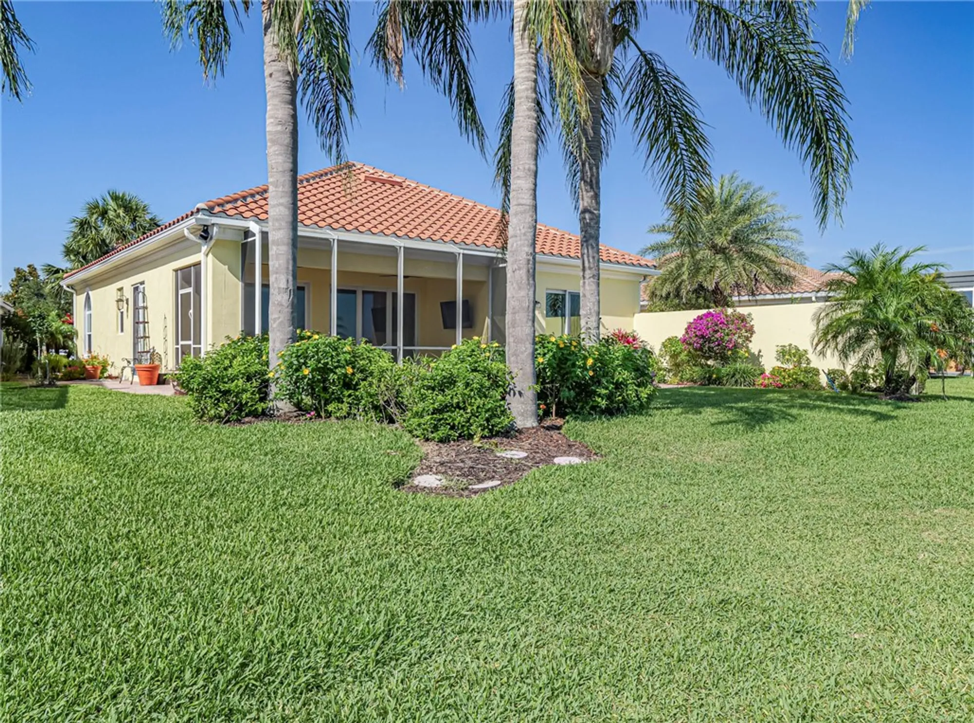 Property Slideshow image 15 of 36 | 5151 formosa cir, Vero Beach, FL, 32967