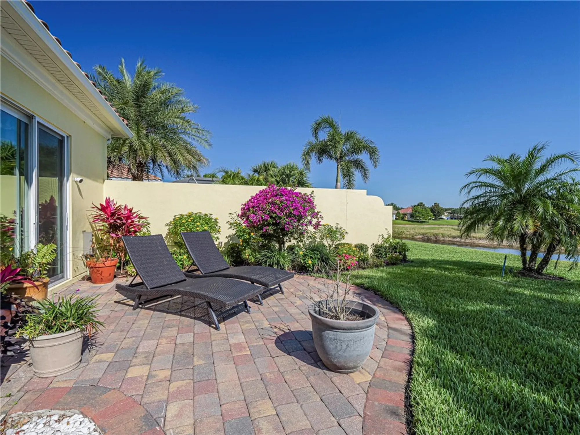 Property Slideshow image 1 of 36 | 5151 formosa cir, Vero Beach, FL, 32967