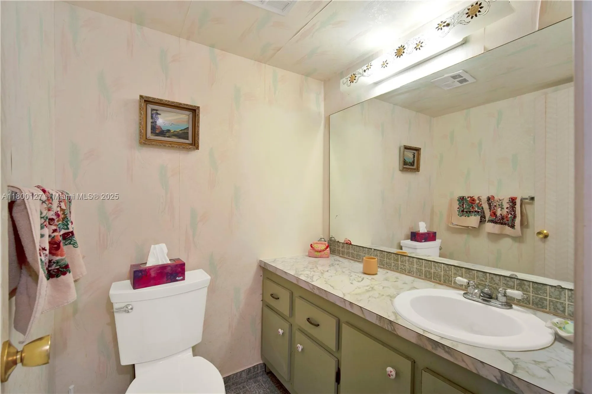 Property Slideshow image 22 of 27 | 4750 nw 22nd ct 518, Lauderhill, FL, 33313