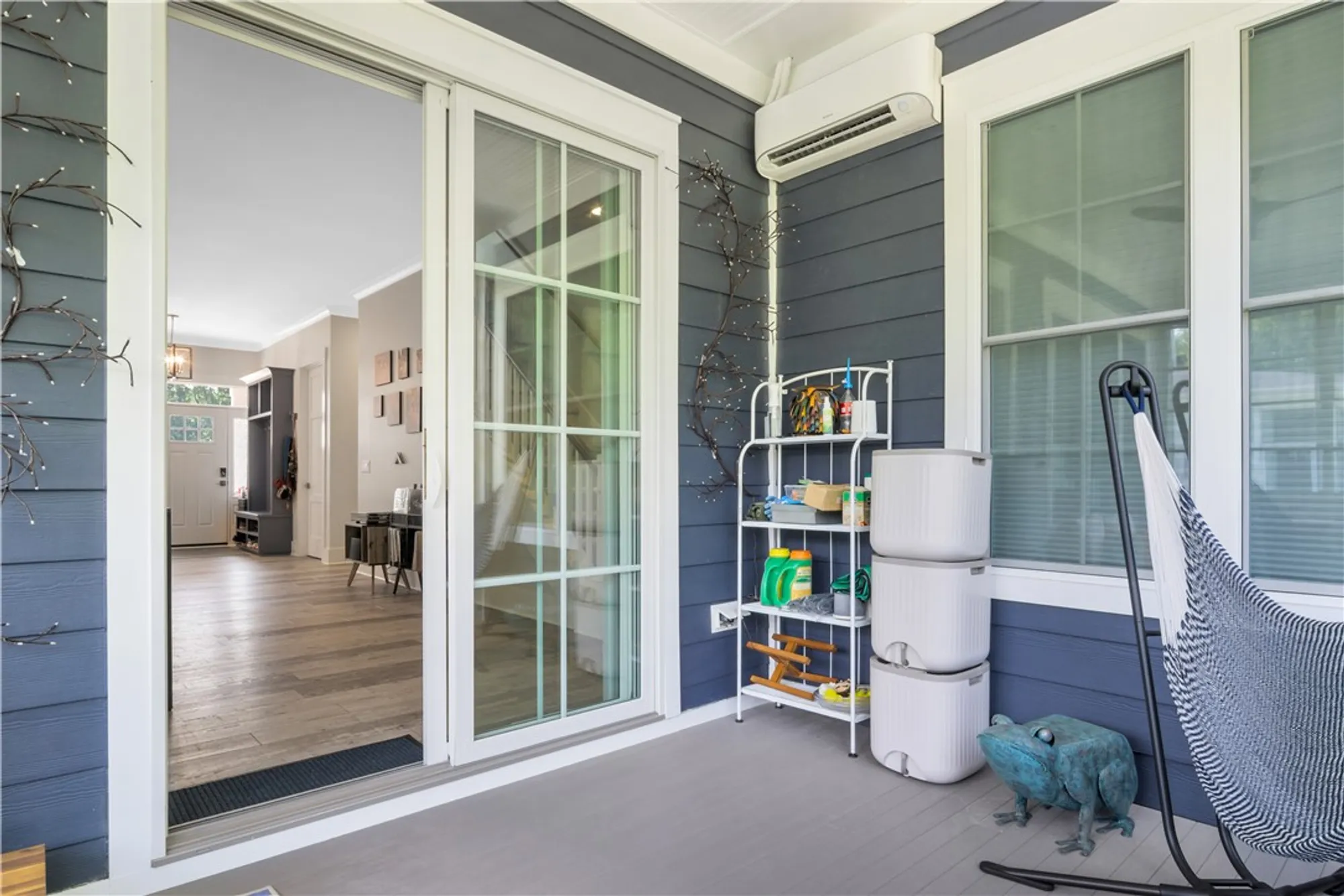 Property Slideshow image 19 of 45 | 6063 settlers market blvd, Williamsburg, VA, 23188