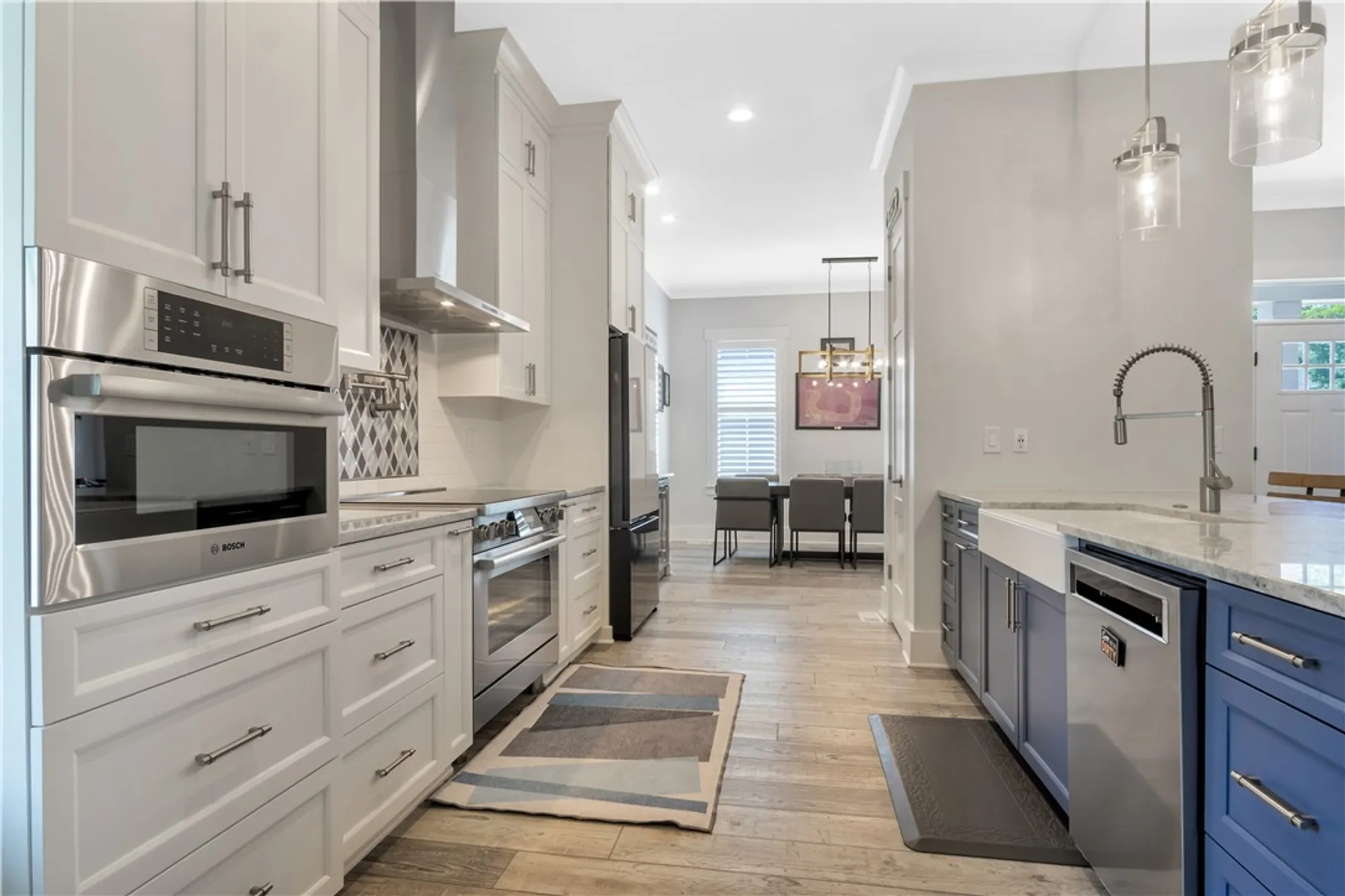 Property Slideshow image 11 of 45 | 6063 settlers market blvd, Williamsburg, VA, 23188