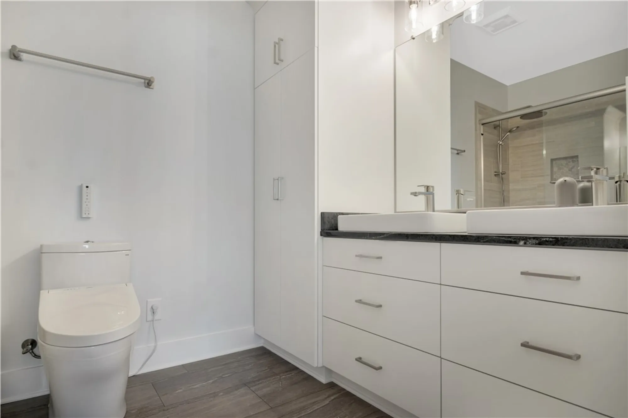 Property Slideshow image 26 of 45 | 6063 settlers market blvd, Williamsburg, VA, 23188