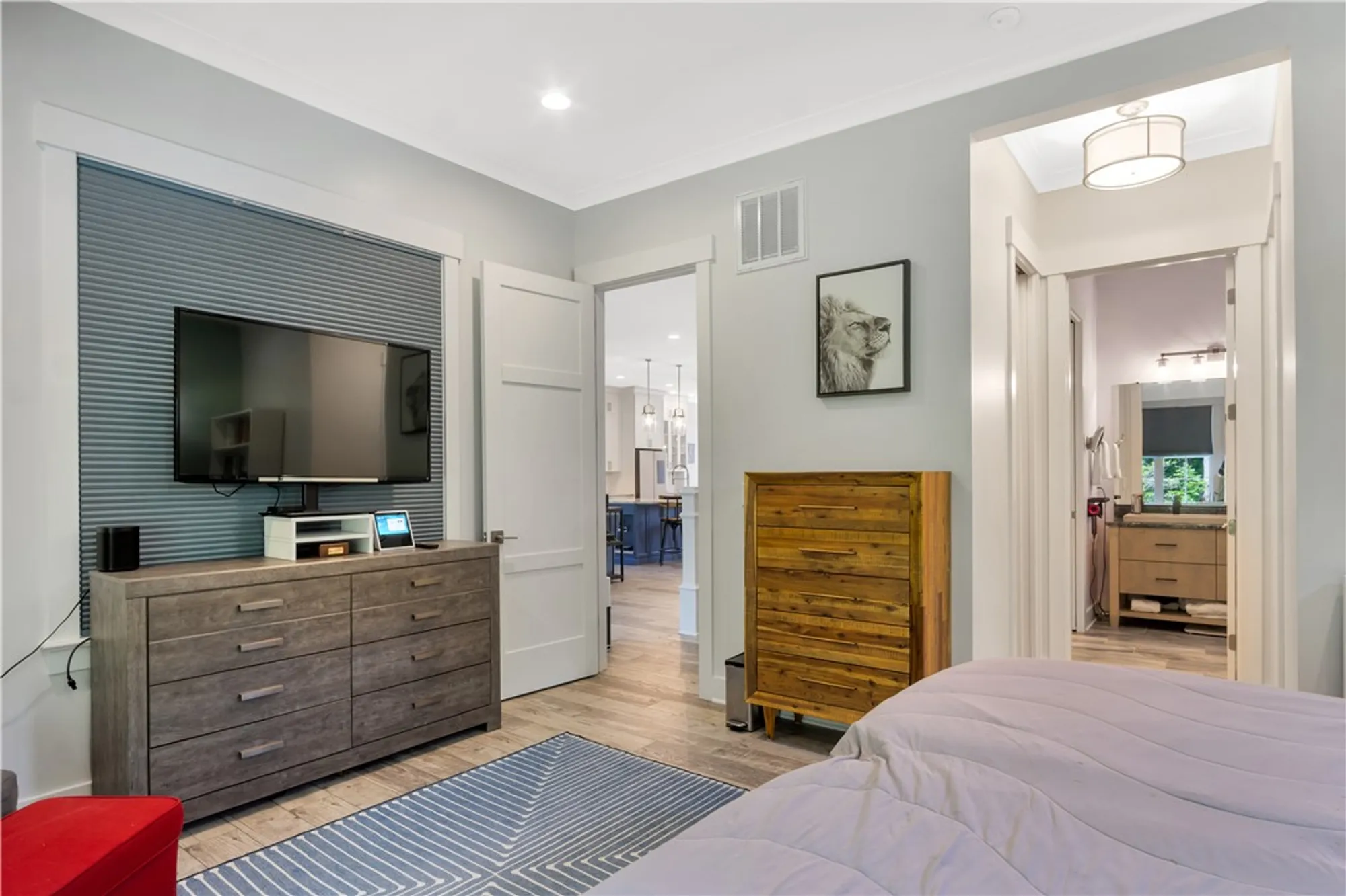 Property Slideshow image 21 of 45 | 6063 settlers market blvd, Williamsburg, VA, 23188