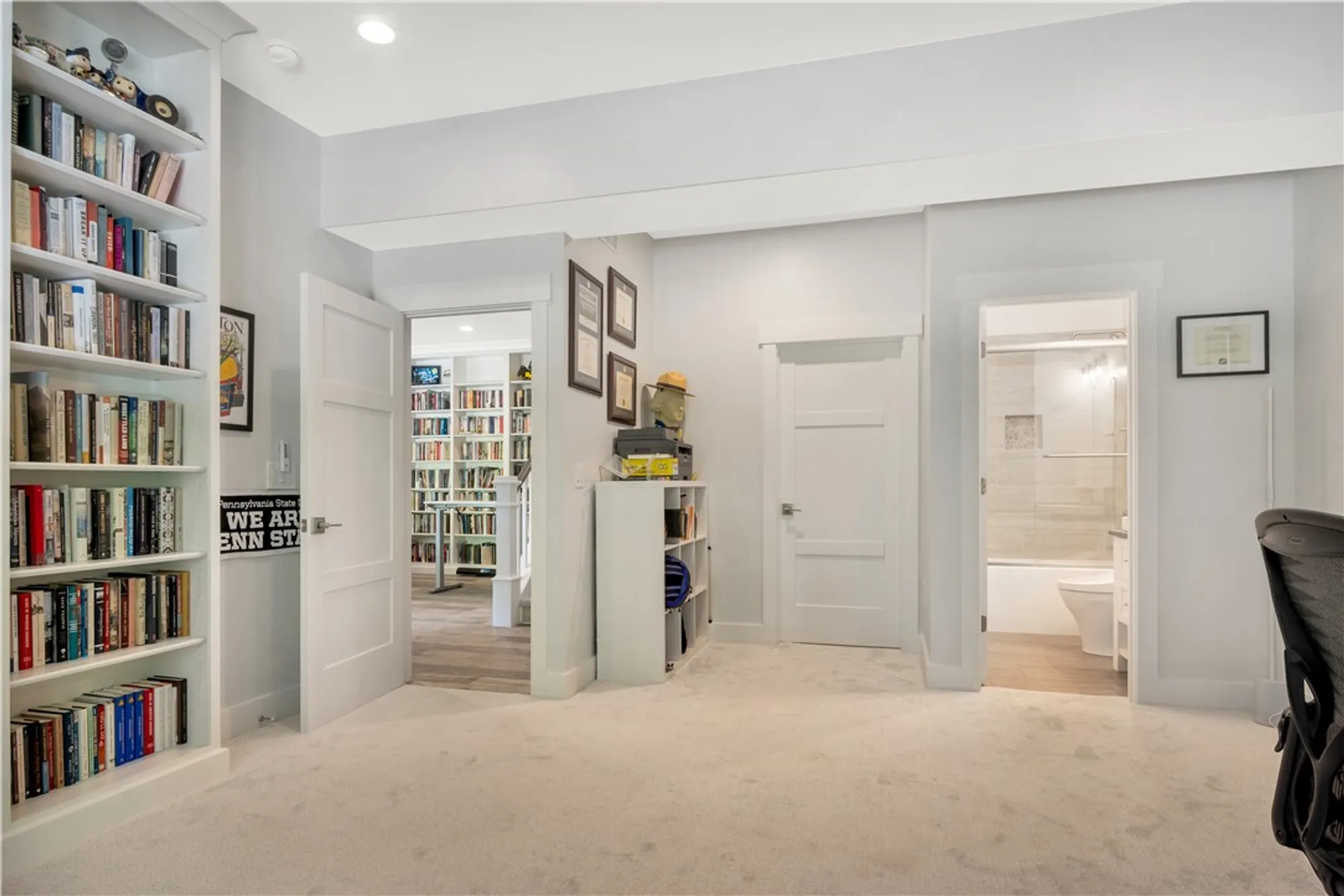 Property Slideshow image 38 of 45 | 6063 settlers market blvd, Williamsburg, VA, 23188