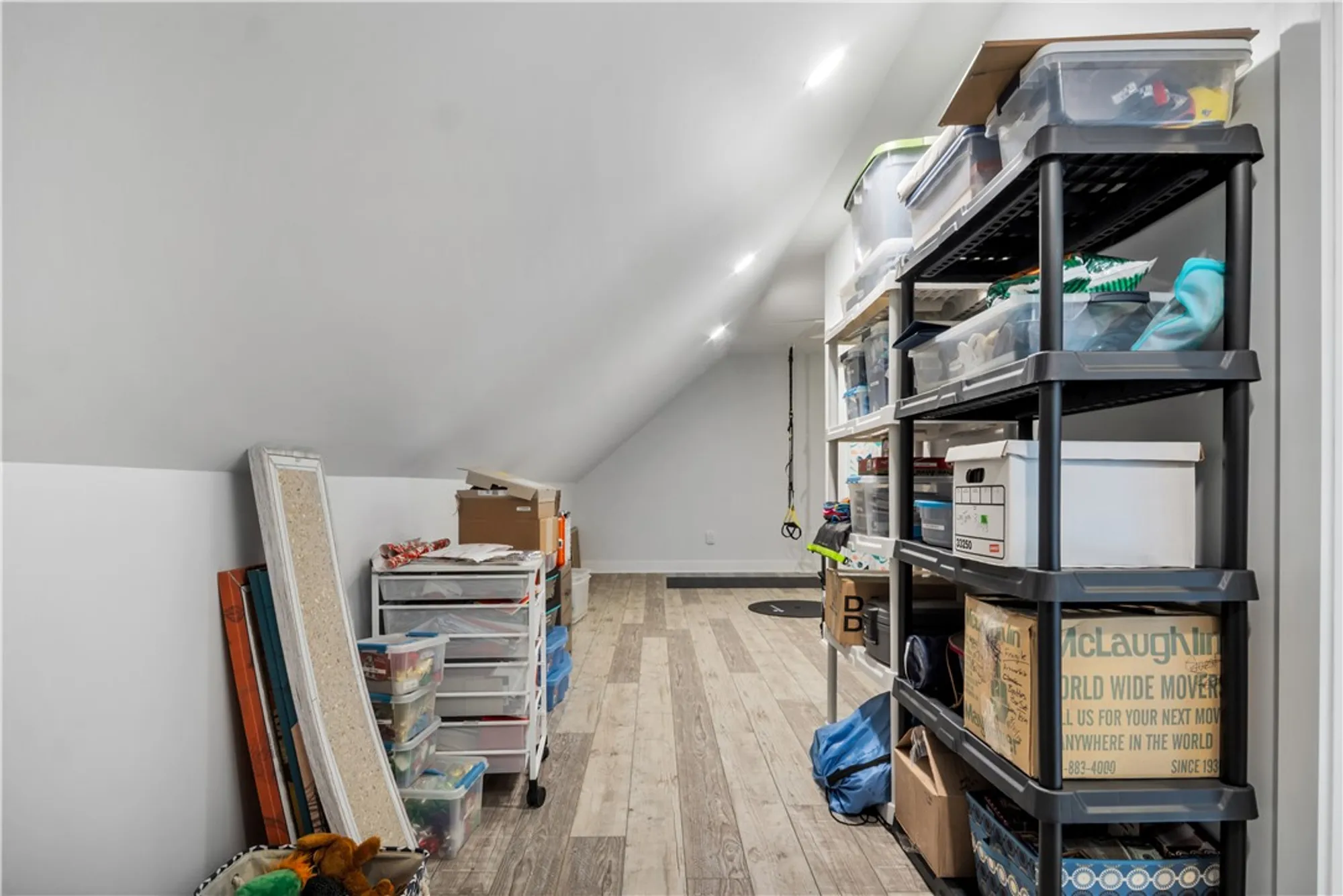 Property Slideshow image 32 of 45 | 6063 settlers market blvd, Williamsburg, VA, 23188