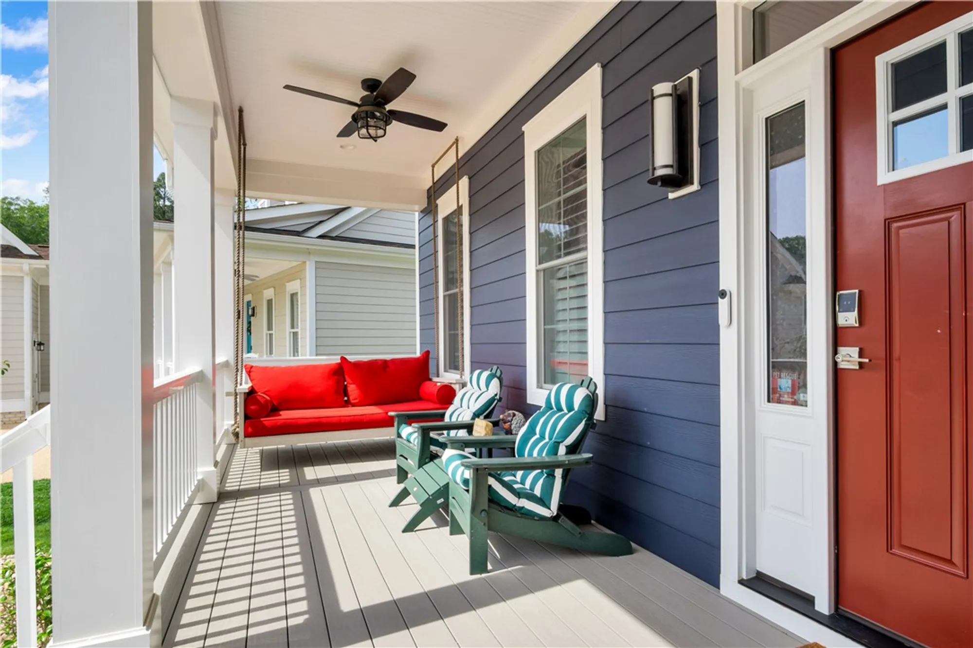 Property Slideshow image 5 of 45 | 6063 settlers market blvd, Williamsburg, VA, 23188