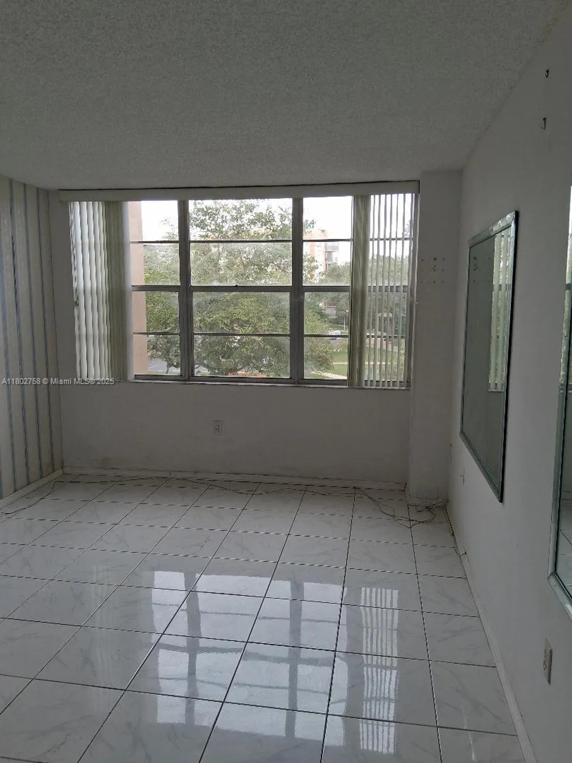 Property Slideshow image 19 of 30 | 1300 saint charles pl apt 302, Pembroke Pines, FL, 33026