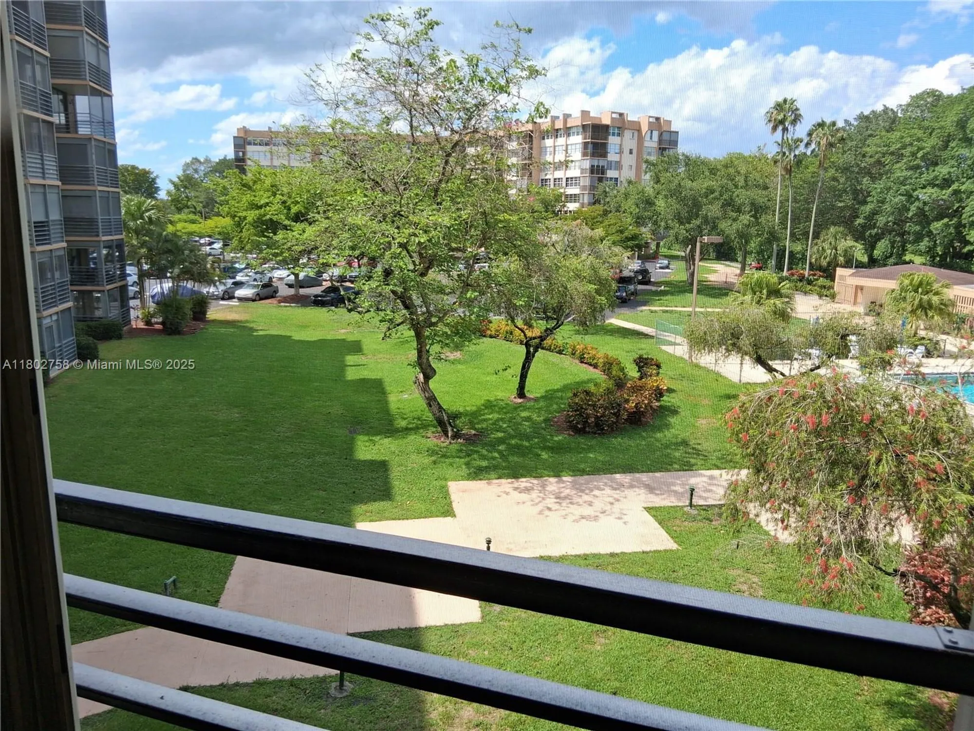 Property Slideshow image 28 of 30 | 1300 saint charles pl apt 302, Pembroke Pines, FL, 33026
