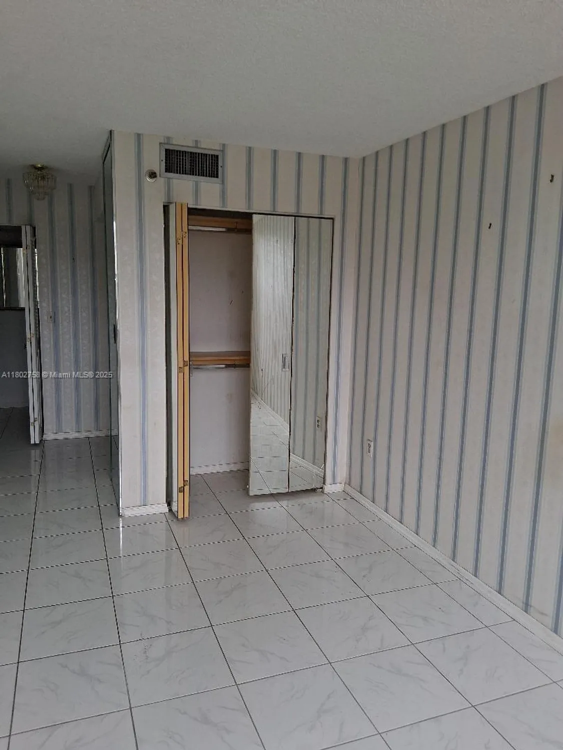 Property Slideshow image 20 of 30 | 1300 saint charles pl apt 302, Pembroke Pines, FL, 33026