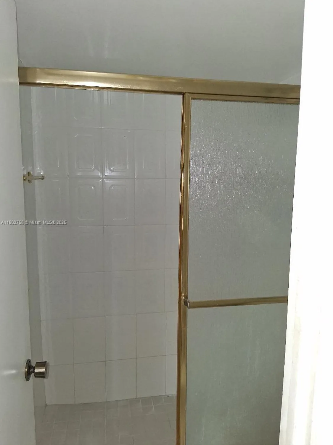 Property Slideshow image 23 of 30 | 1300 saint charles pl apt 302, Pembroke Pines, FL, 33026