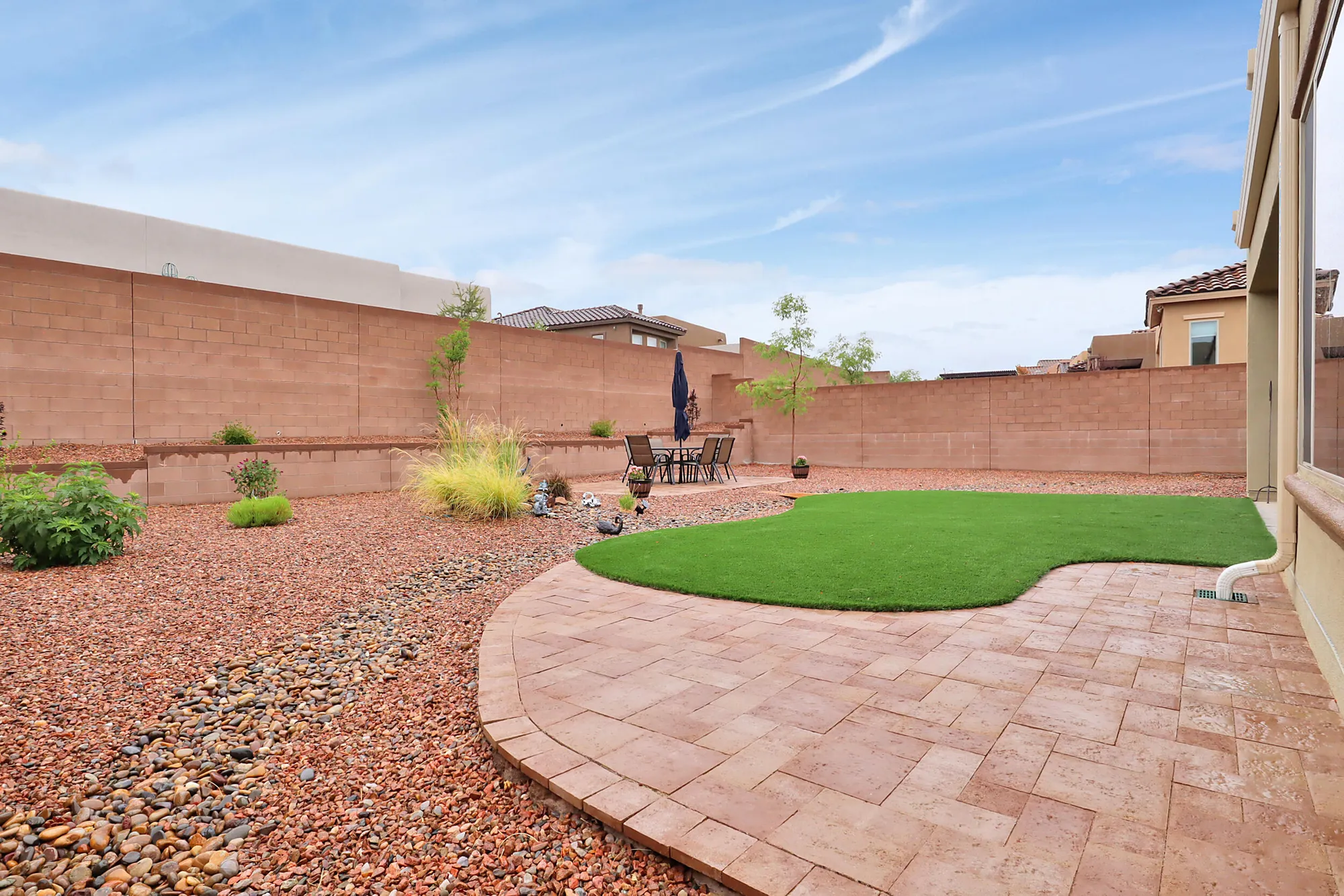 Property Slideshow image 19 of 35 | 9212 crystal creek ln nw, Albuquerque, NM, 87120
