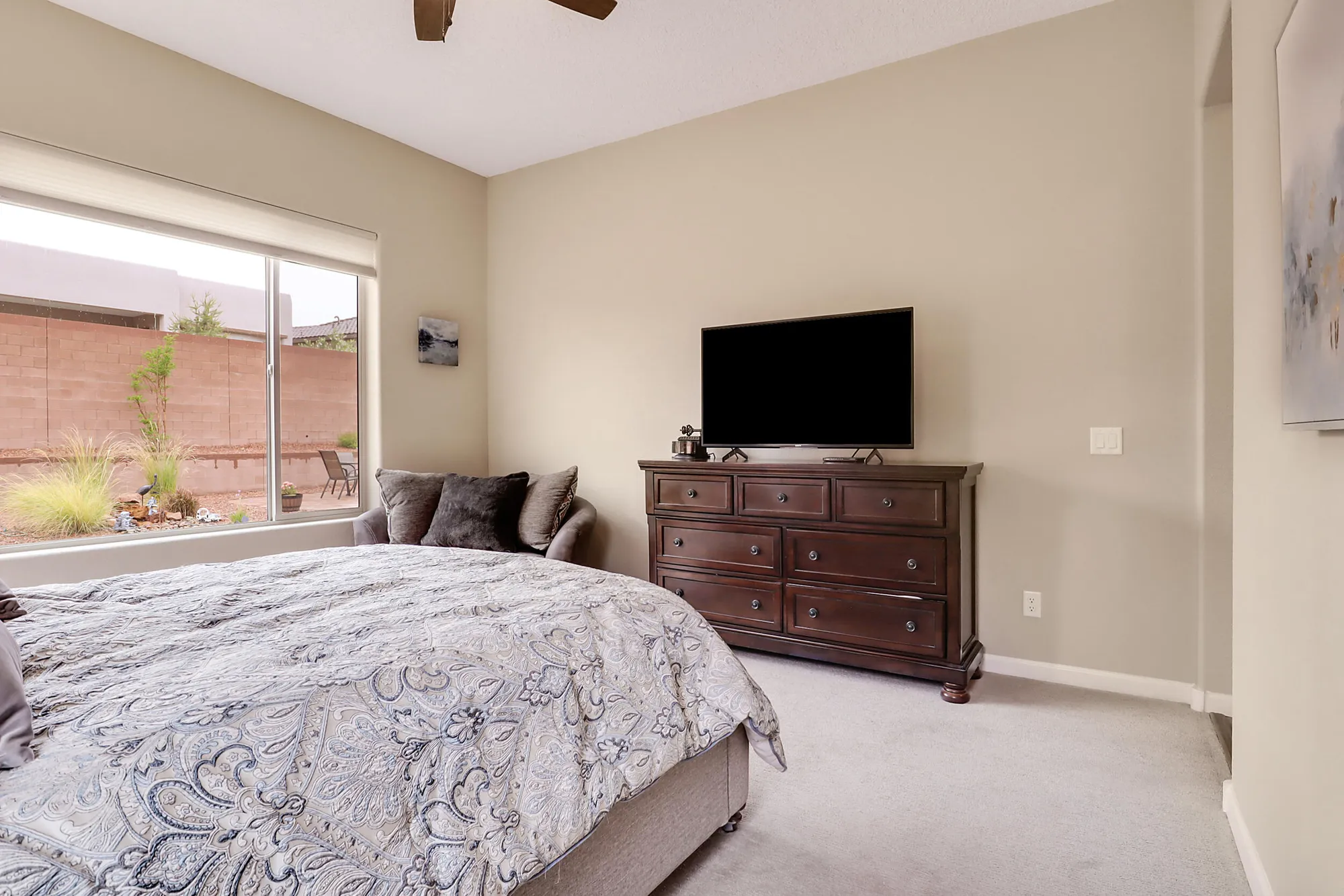 Property Slideshow image 28 of 35 | 9212 crystal creek ln nw, Albuquerque, NM, 87120