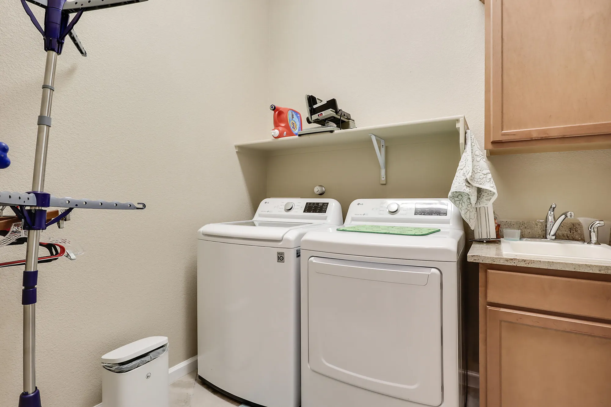 Property Slideshow image 31 of 35 | 9212 crystal creek ln nw, Albuquerque, NM, 87120