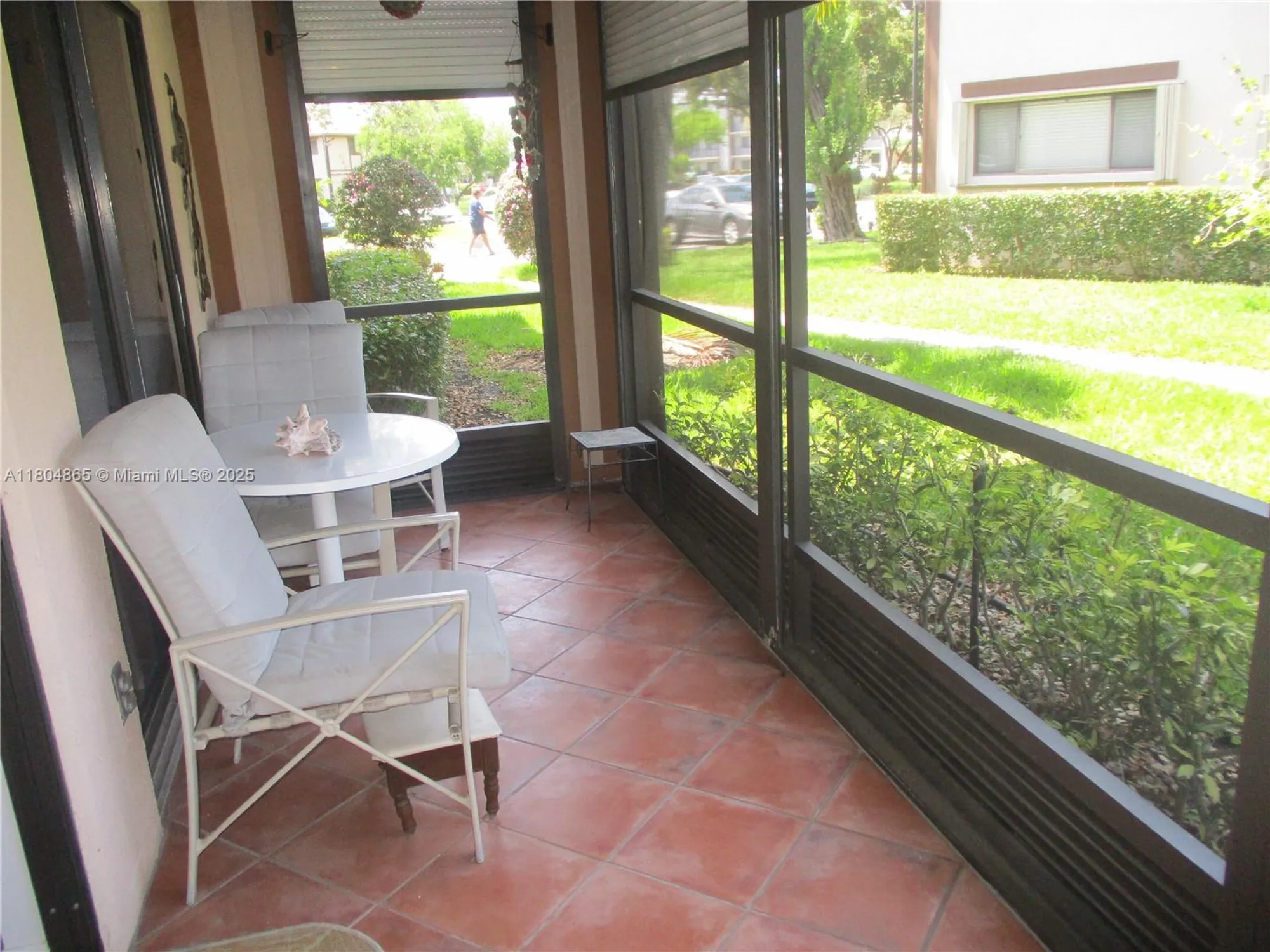 Property Slideshow image 14 of 32 | 9530 n belfort cir 108, Tamarac, FL, 33321