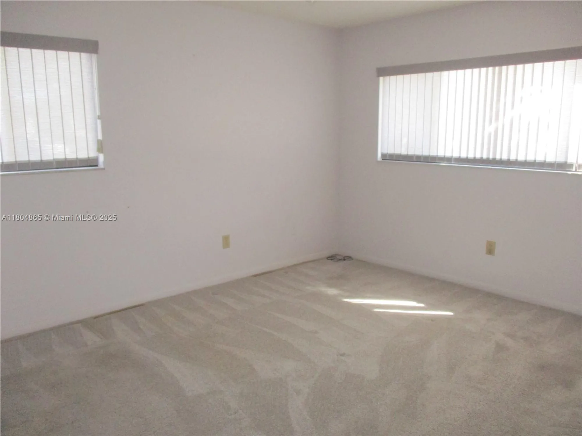 Property Slideshow image 8 of 32 | 9530 n belfort cir 108, Tamarac, FL, 33321