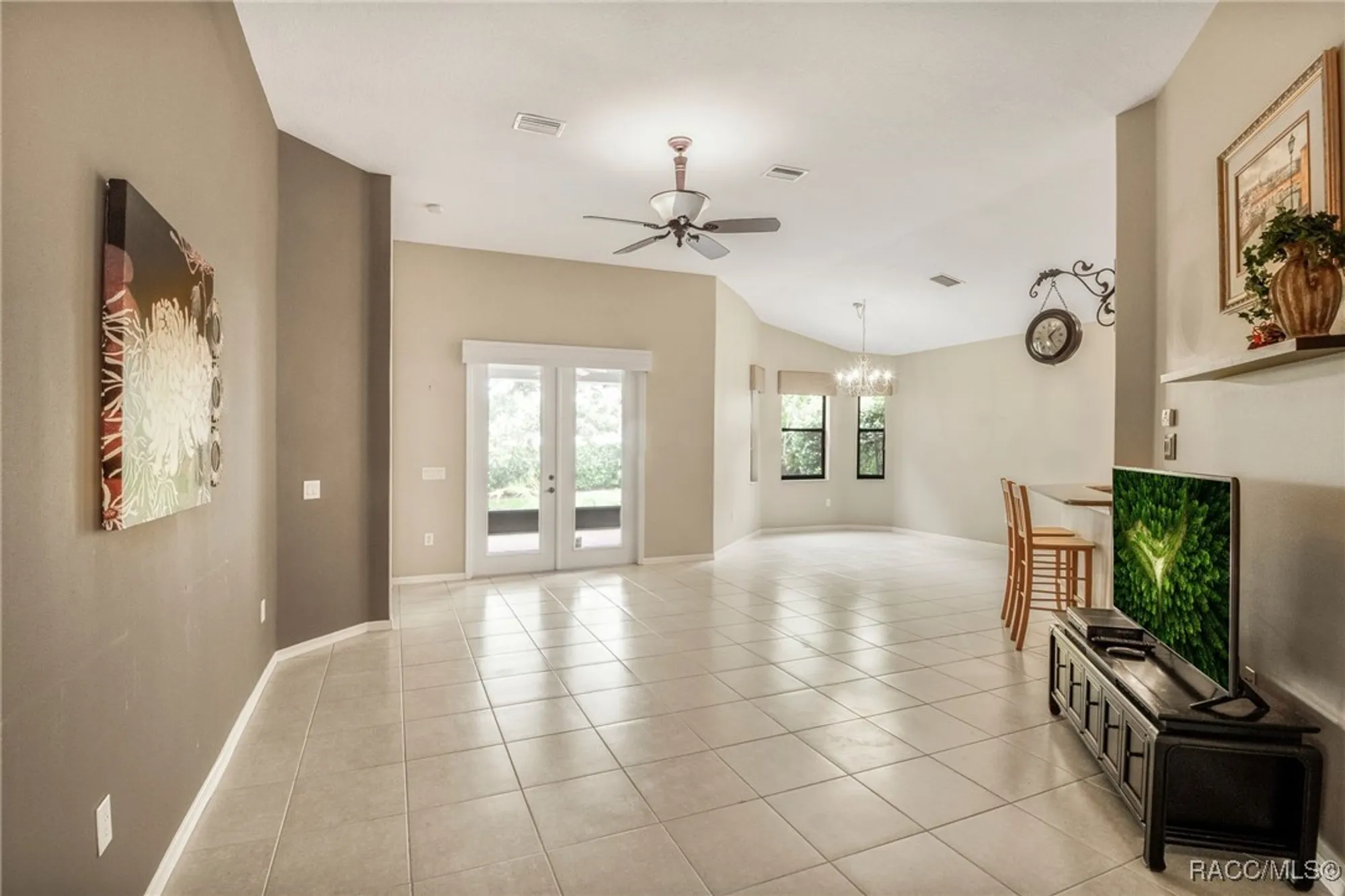 Property Slideshow image 7 of 45 | 1052 w diamond shore loop, Hernando, FL, 34442