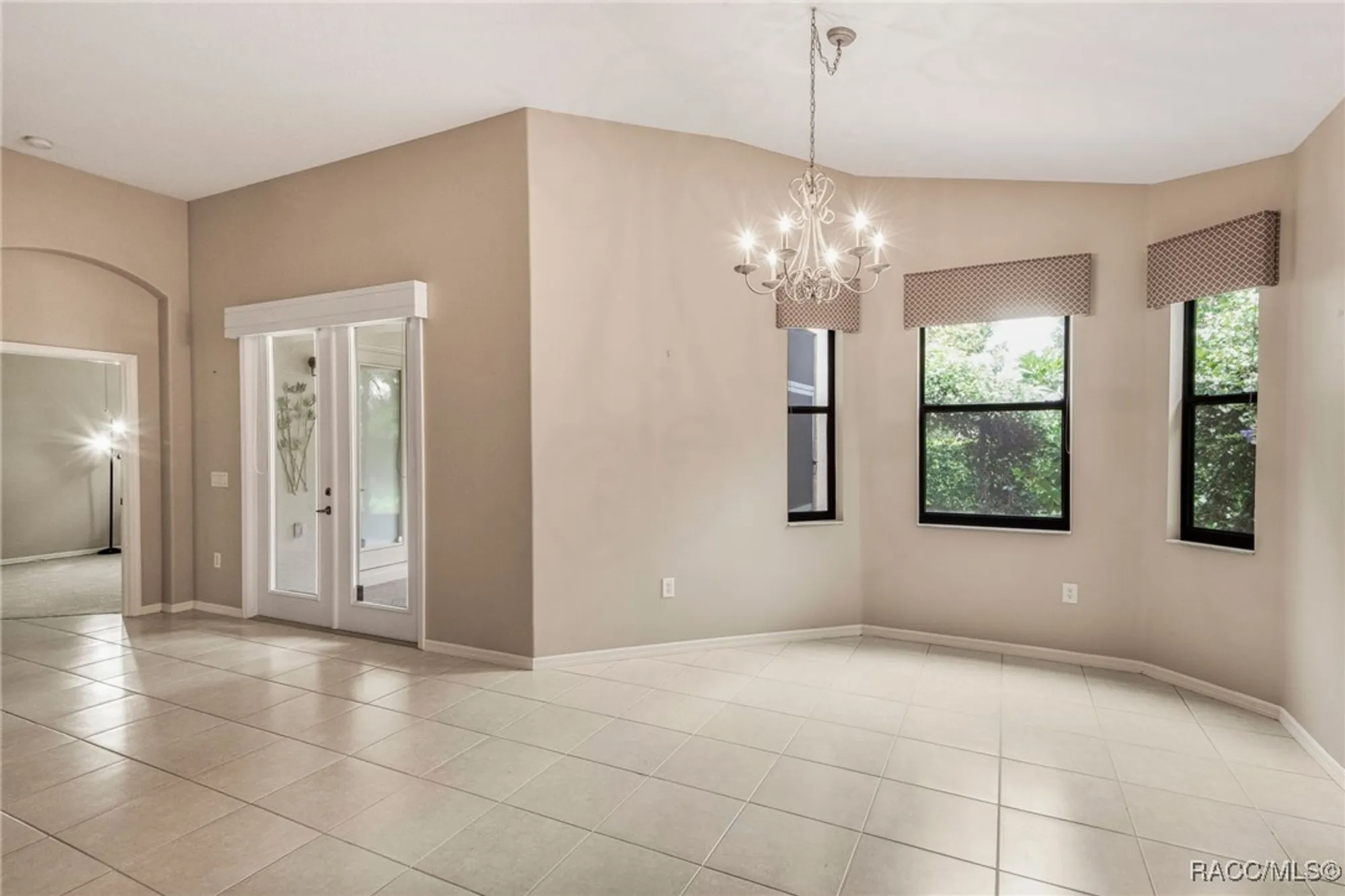 Property Slideshow image 8 of 45 | 1052 w diamond shore loop, Hernando, FL, 34442