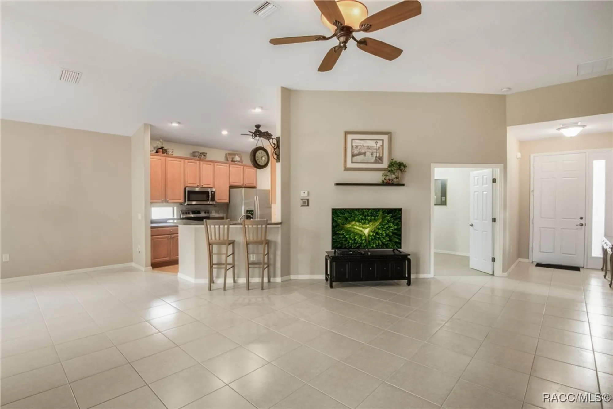 Property Slideshow image 9 of 45 | 1052 w diamond shore loop, Hernando, FL, 34442