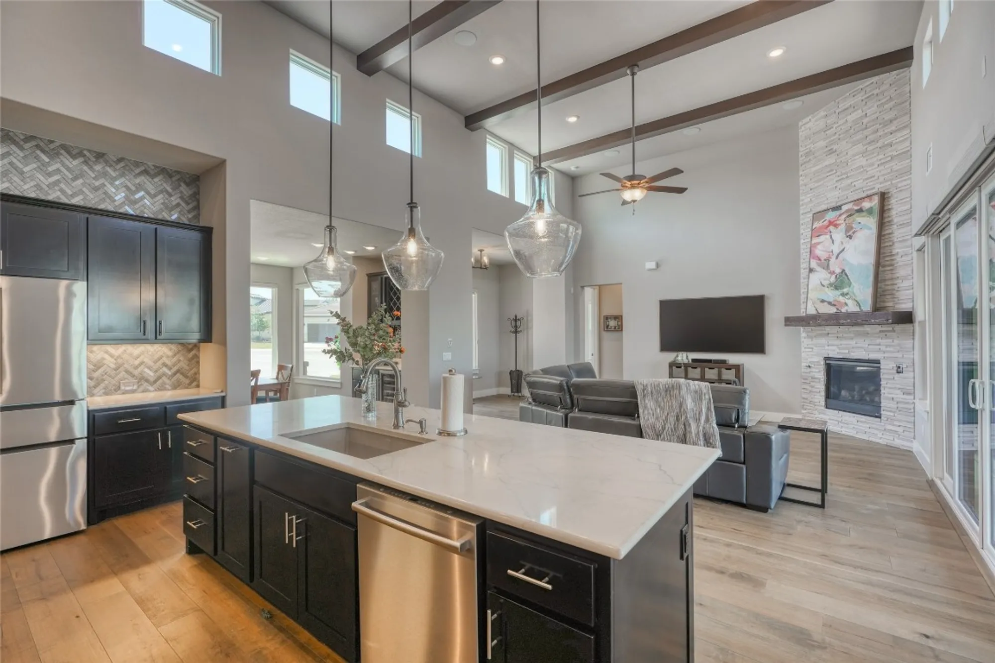 Property Slideshow image 13 of 40 | 111 medici cv, Horseshoe Bay, TX, 78657