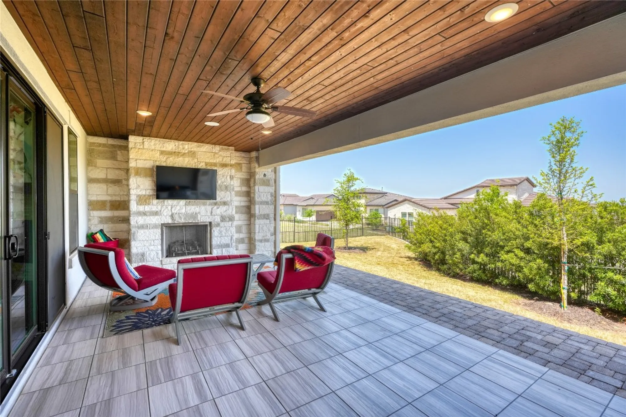 Property Slideshow image 32 of 40 | 111 medici cv, Horseshoe Bay, TX, 78657