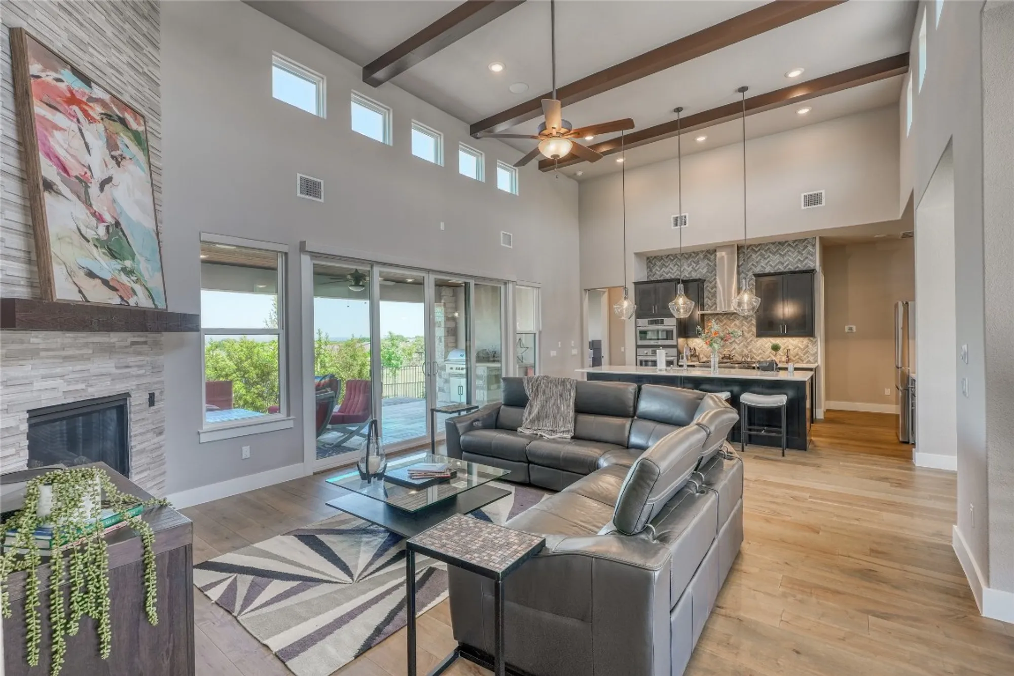 Property Slideshow image 5 of 40 | 111 medici cv, Horseshoe Bay, TX, 78657