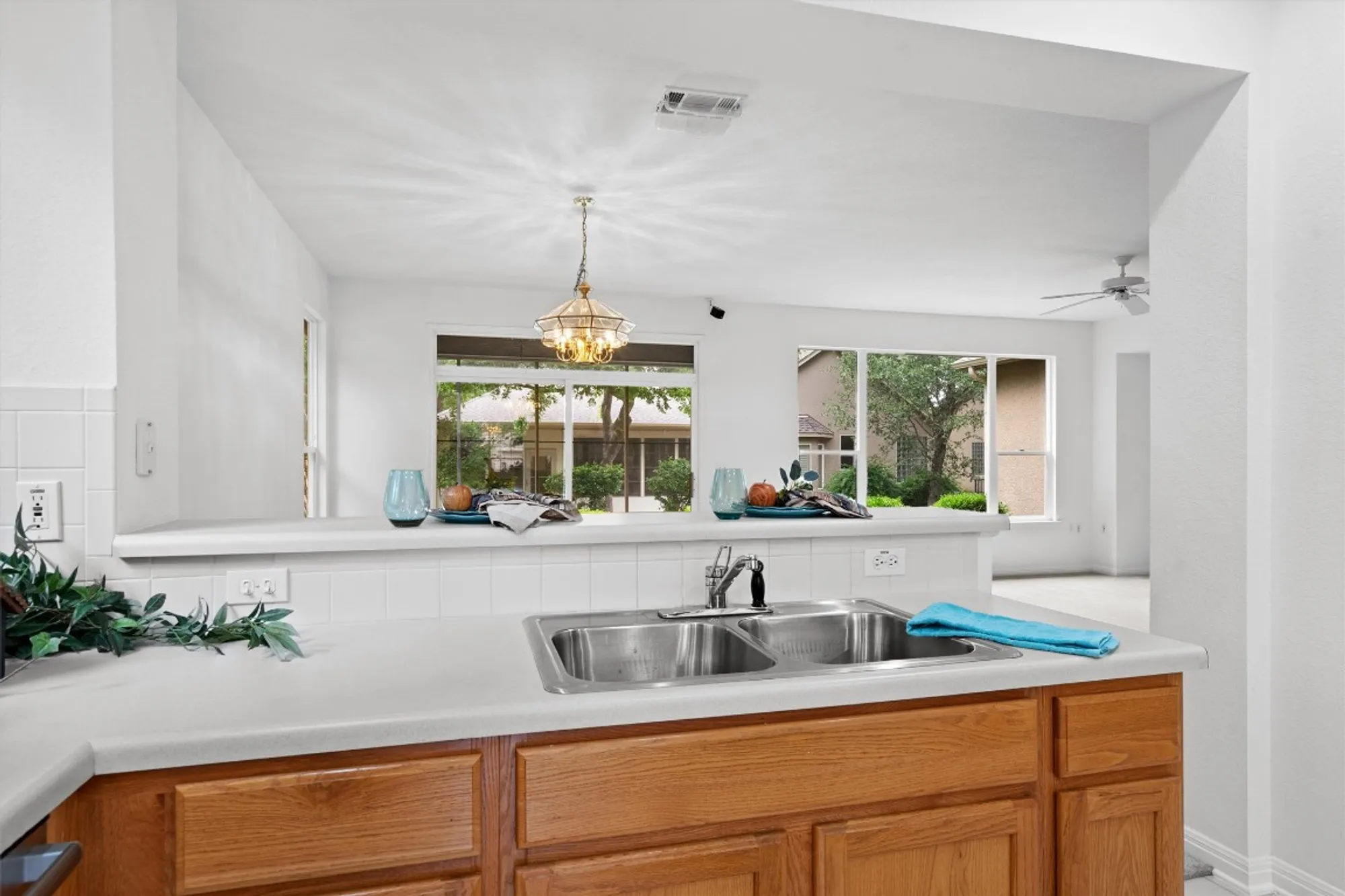 Property Slideshow image 12 of 34 | 106 ranch house cv, Georgetown, TX, 78633