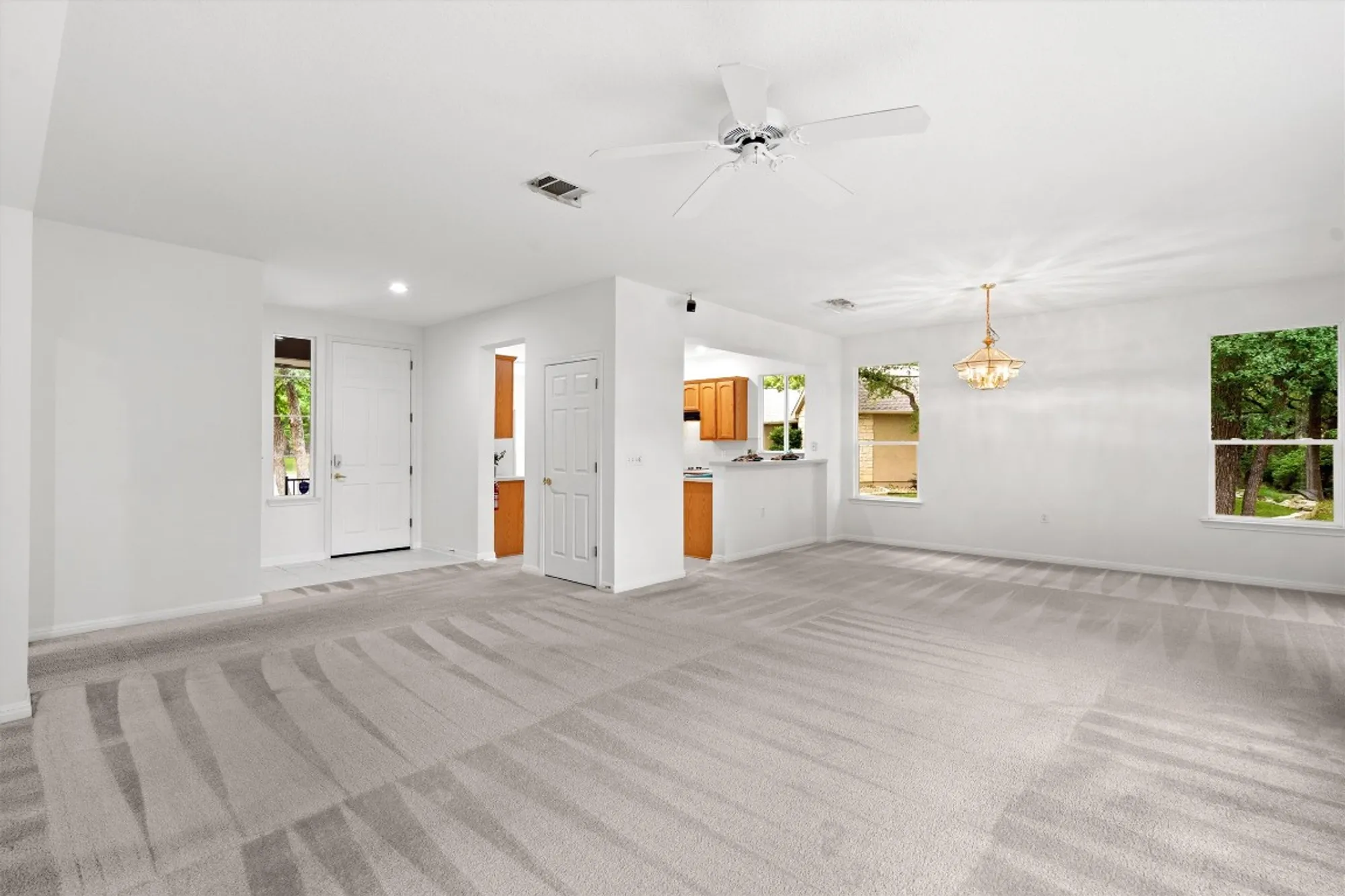 Property Slideshow image 5 of 34 | 106 ranch house cv, Georgetown, TX, 78633