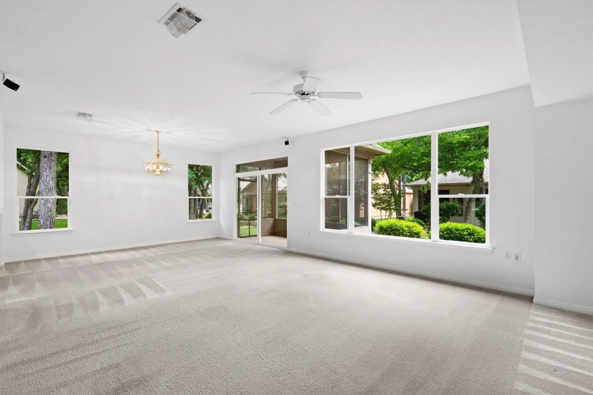 Property Slideshow image 8 of 34 | 106 ranch house cv, Georgetown, TX, 78633