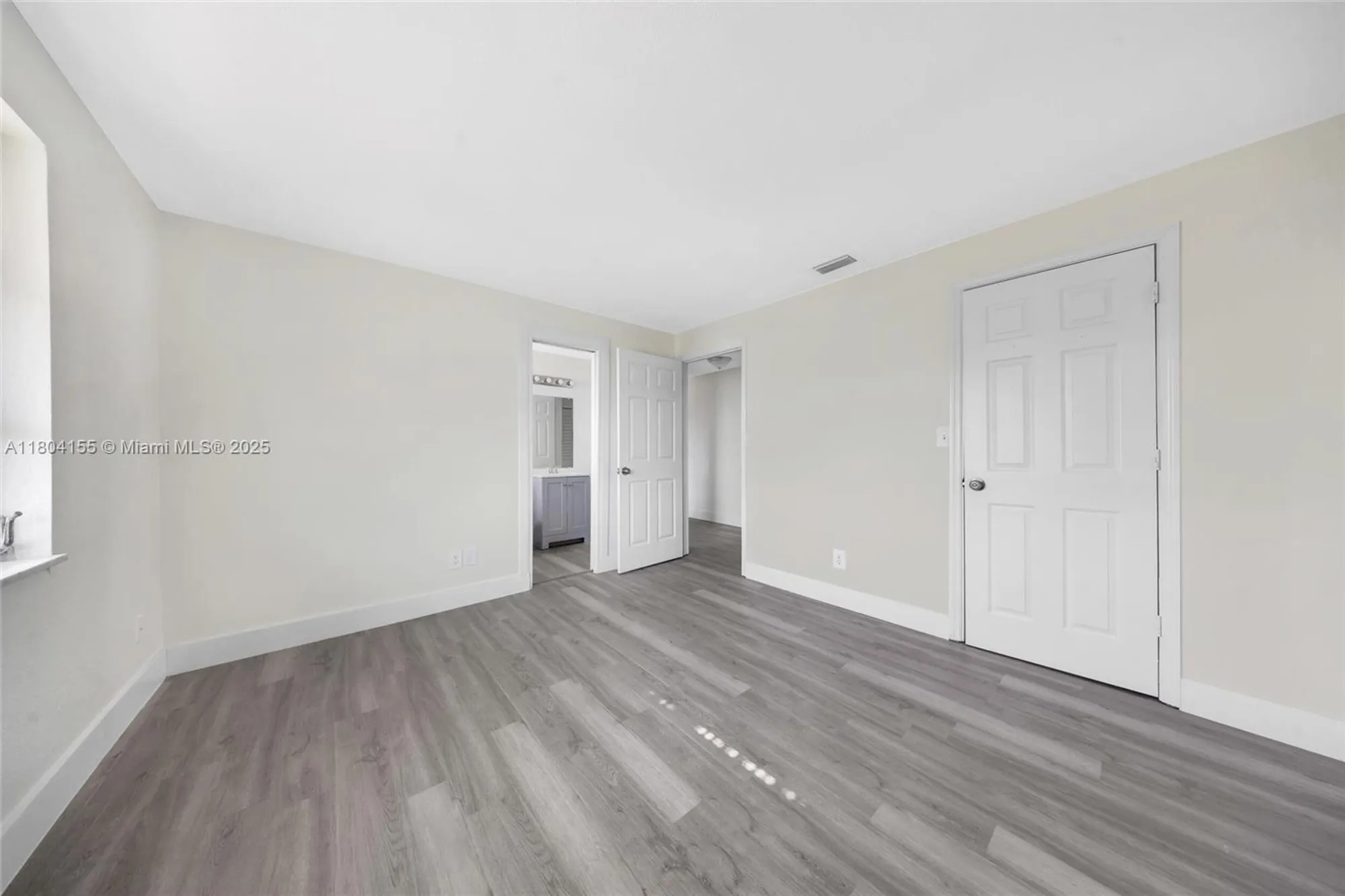 Property Slideshow image 15 of 20 | 2520 nw 2nd dr, Pompano Beach, FL, 33064