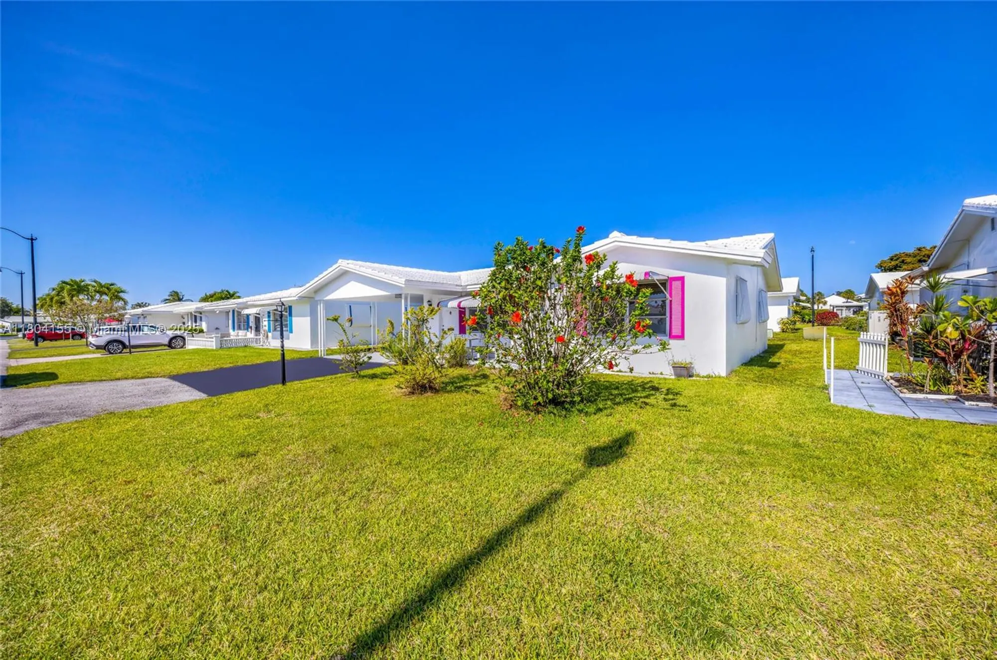 Property Slideshow image 19 of 20 | 2520 nw 2nd dr, Pompano Beach, FL, 33064