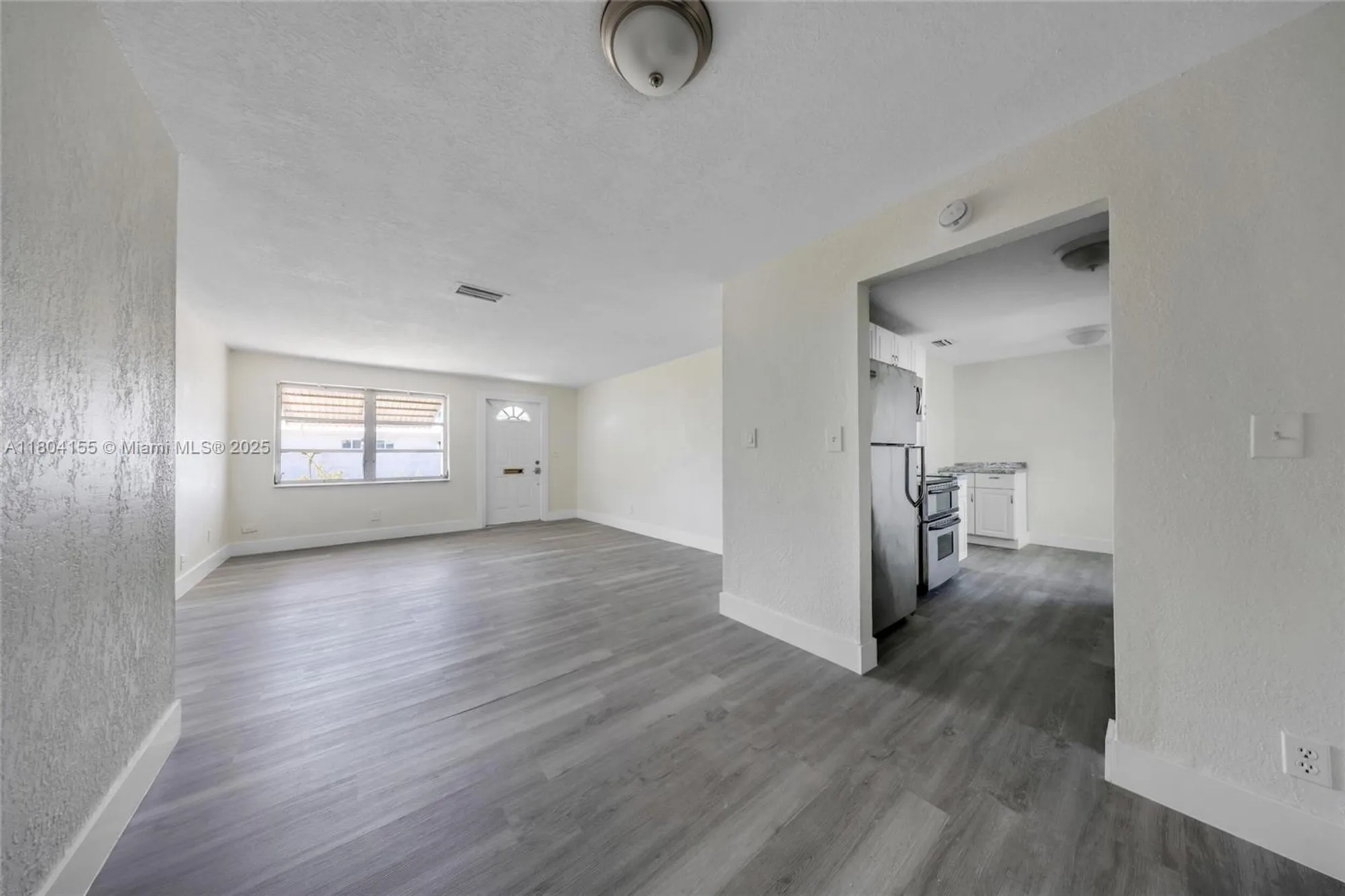 Property Slideshow image 6 of 20 | 2520 nw 2nd dr, Pompano Beach, FL, 33064