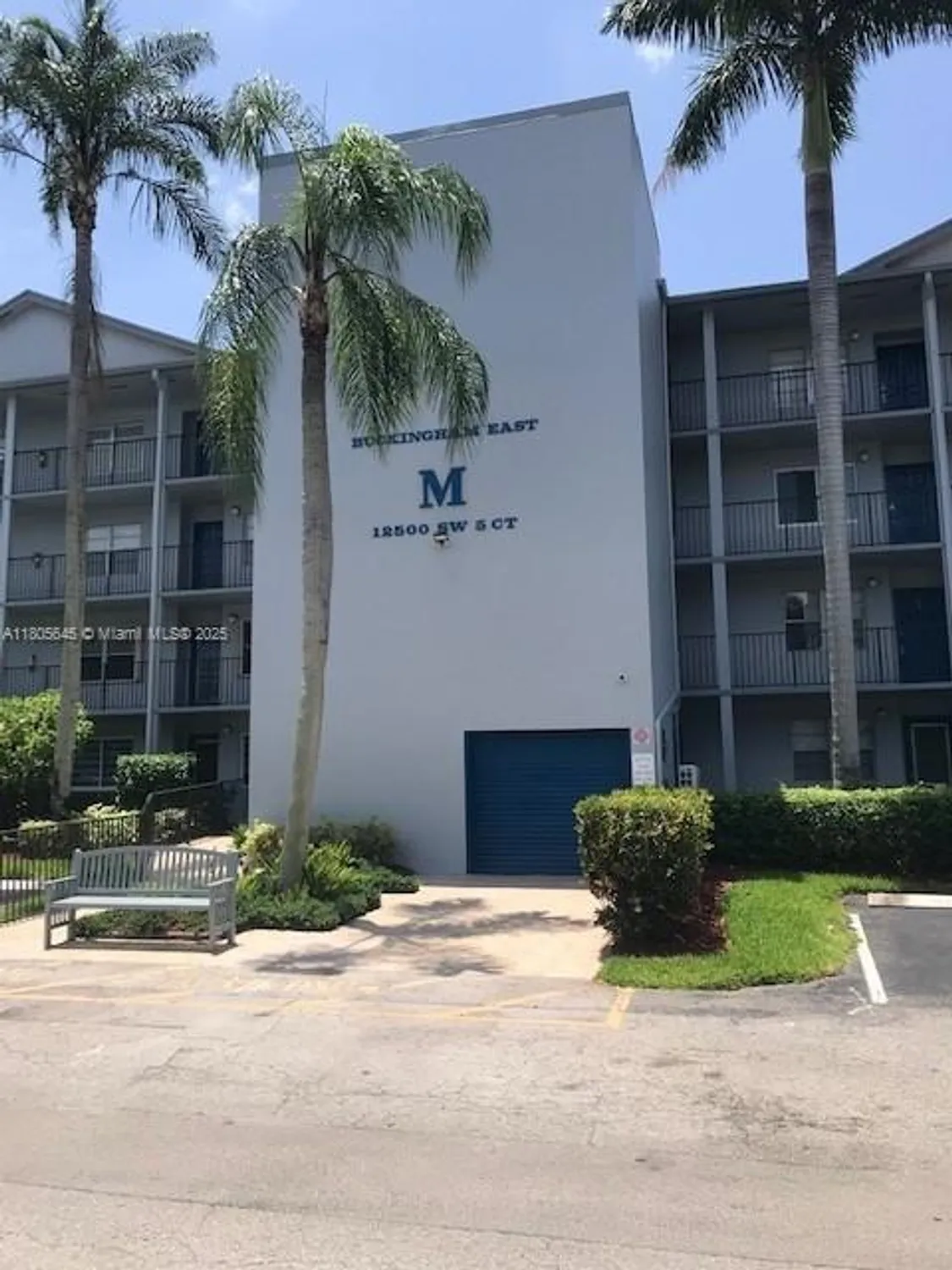 Property Slideshow image 5 of 24 | 12500 sw 5th ct 210m, Pembroke Pines, FL, 33027