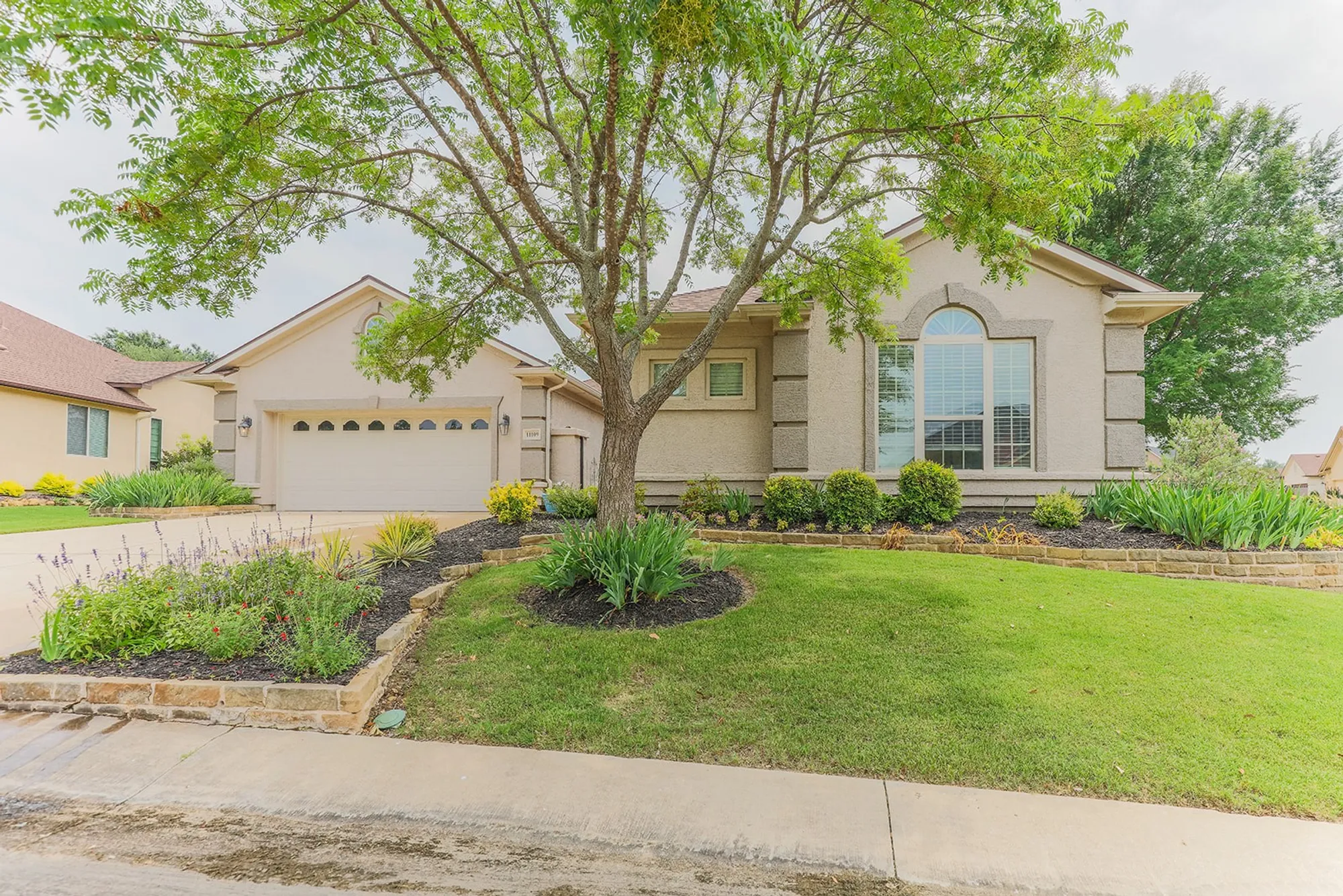 Property Slideshow image 2 of 38 | 11109 la jolla way, Denton, TX, 76207