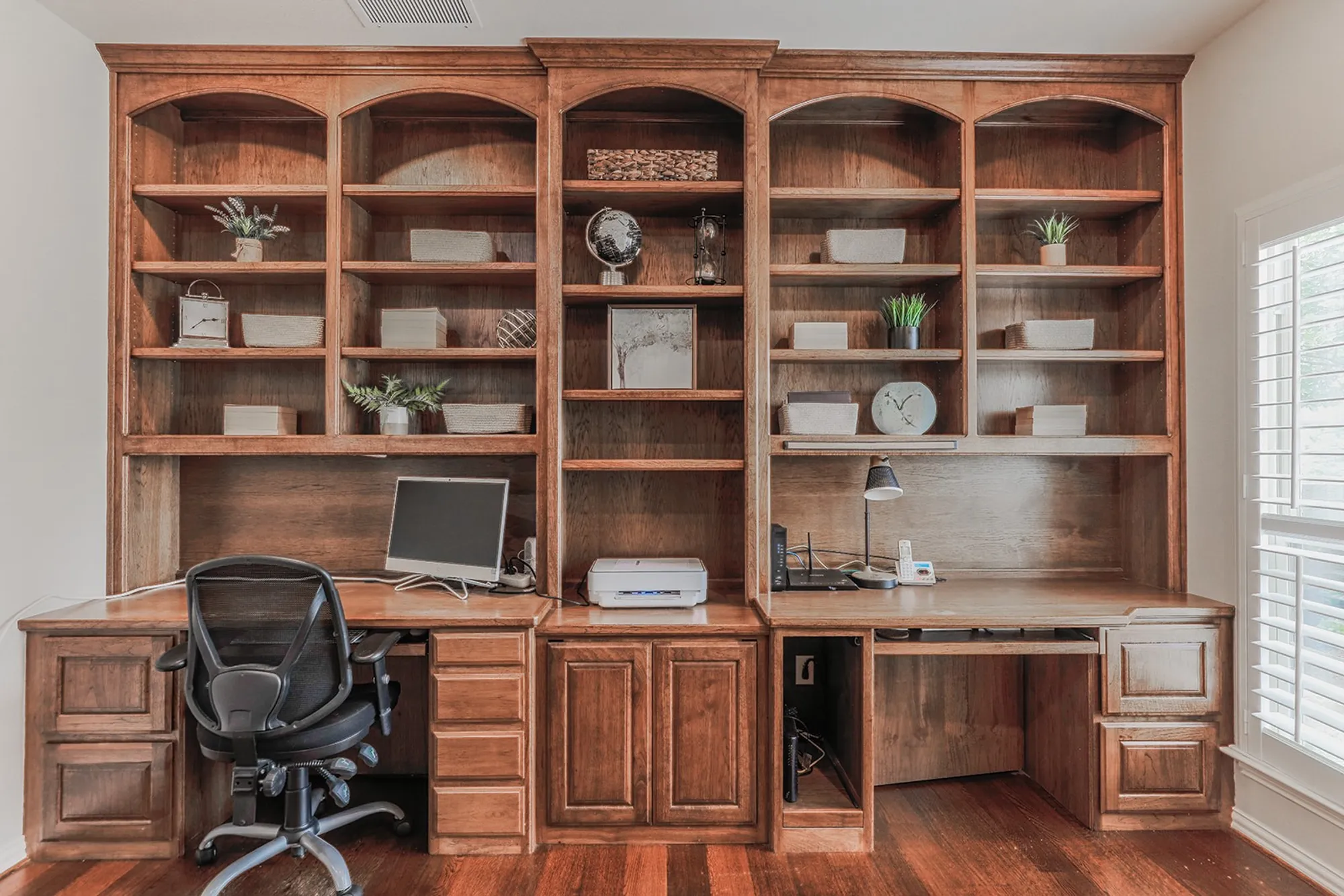 Property Slideshow image 22 of 38 | 11109 la jolla way, Denton, TX, 76207