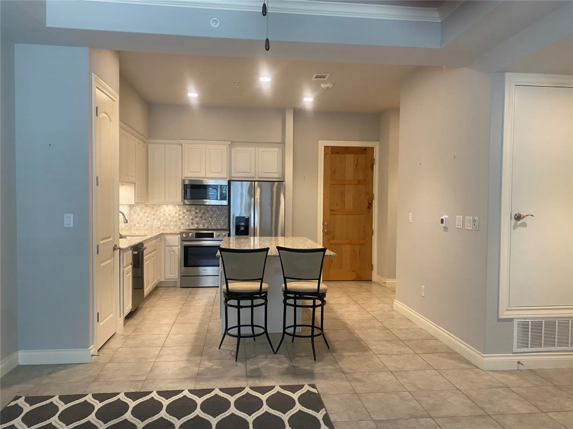 Property Slideshow image 7 of 20 | 104 bella toscana ave apt 2106, Lakeway, TX, 78734