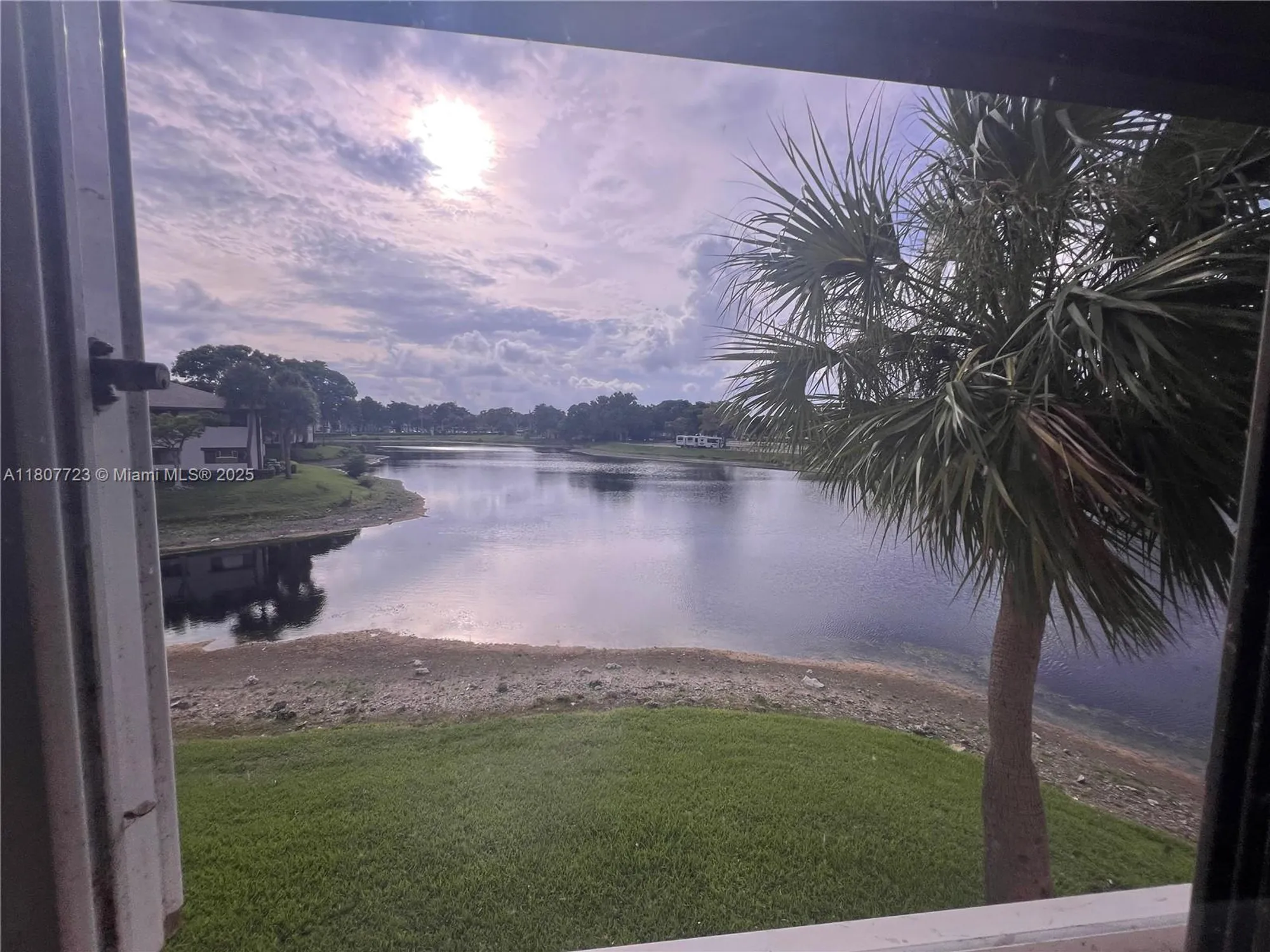 Property Slideshow image 21 of 31 | 9873 n belfort cir 215, Tamarac, FL, 33321