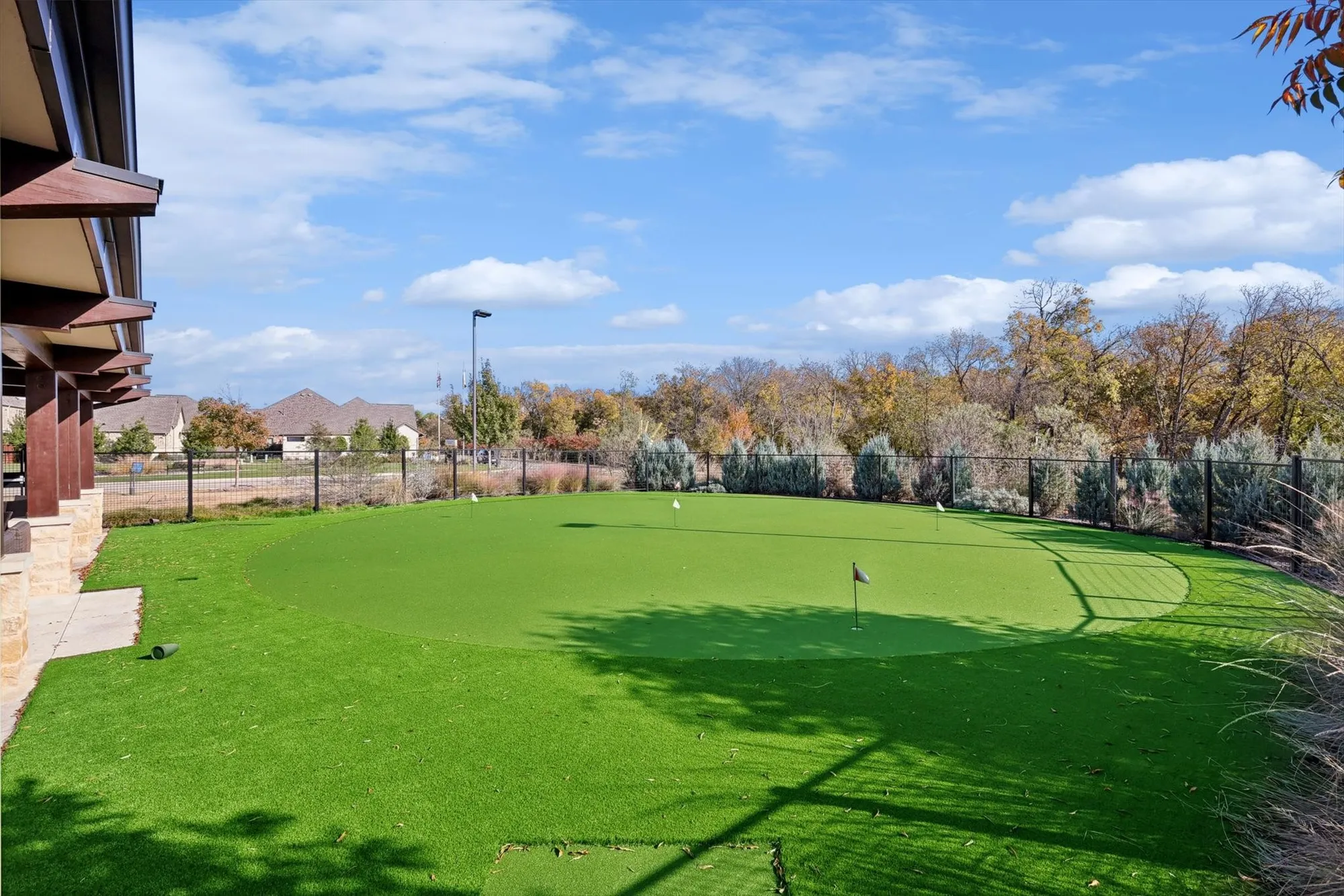 Property Slideshow image 35 of 38 | 4760 kings garden pkwy, Arlington, TX, 76005