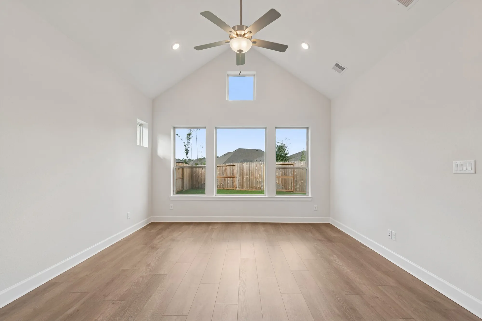 Property Slideshow image 36 of 46 | 7719 coopers rock ln, Porter, TX, 77365
