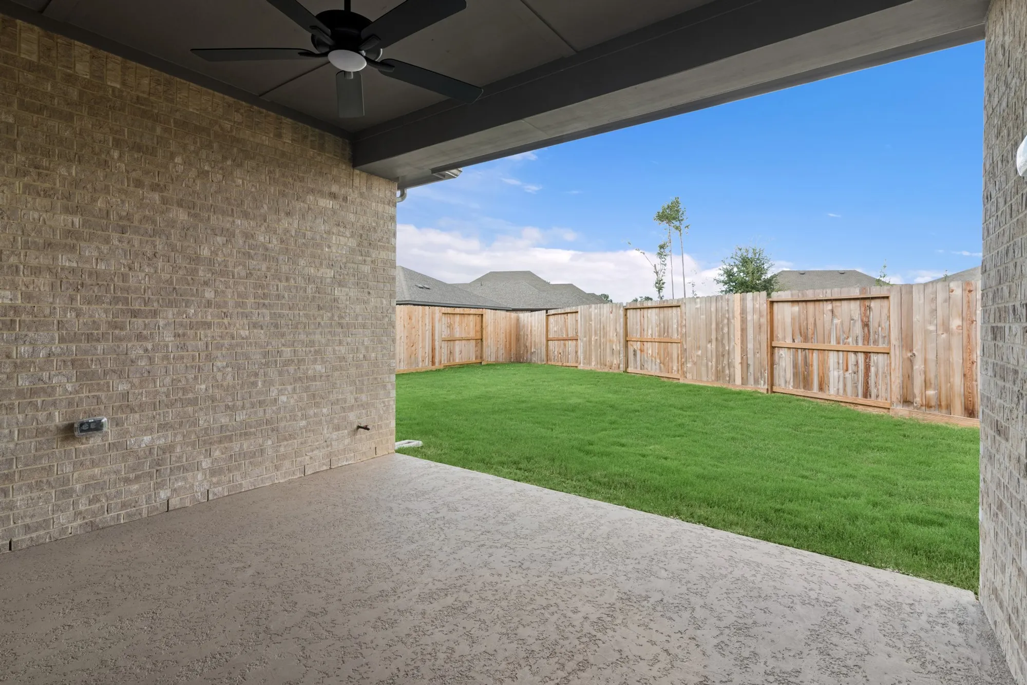 Property Slideshow image 7 of 46 | 7719 coopers rock ln, Porter, TX, 77365