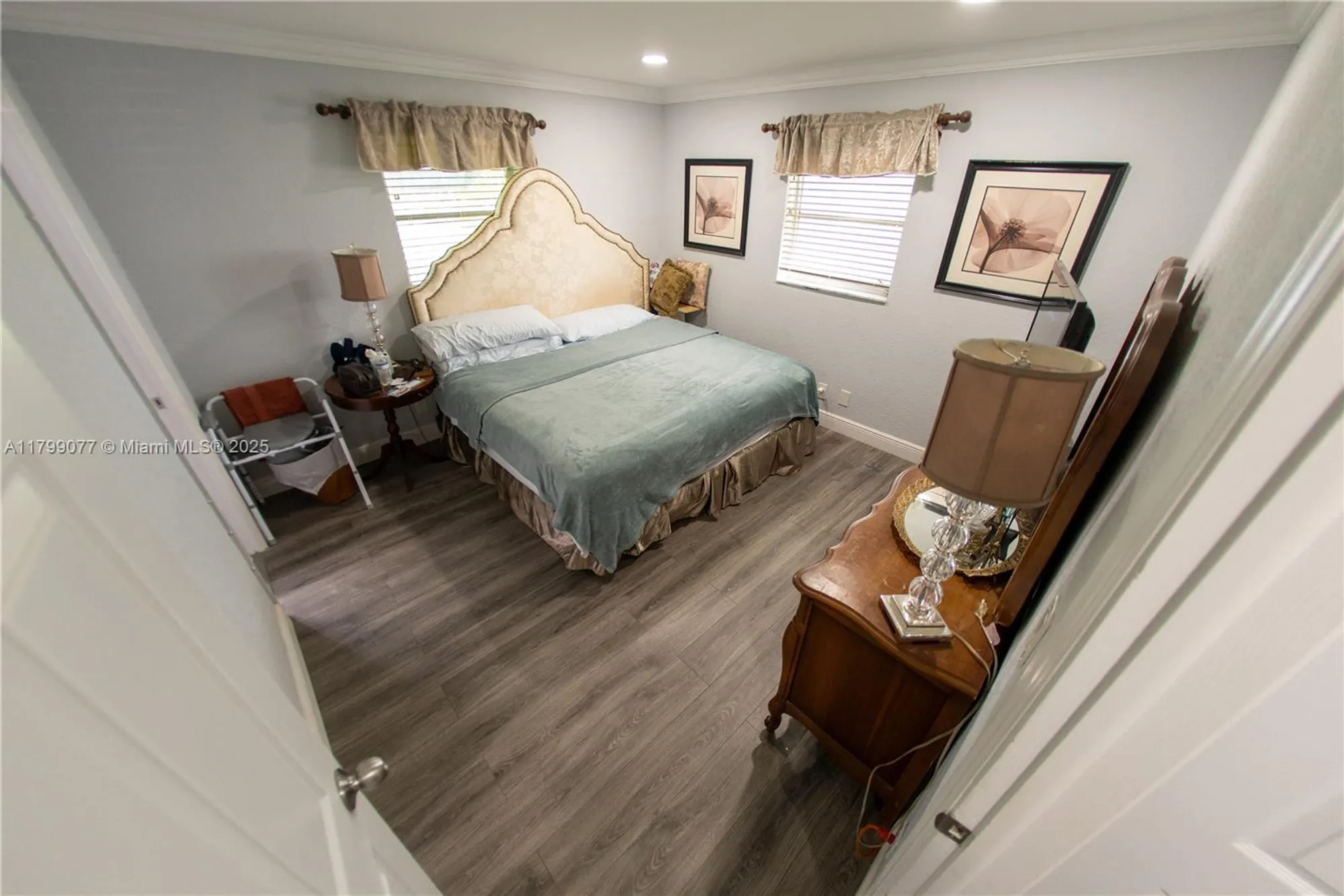 Property Slideshow image 10 of 14 | 1175 nw 90th way, Plantation, FL, 33322