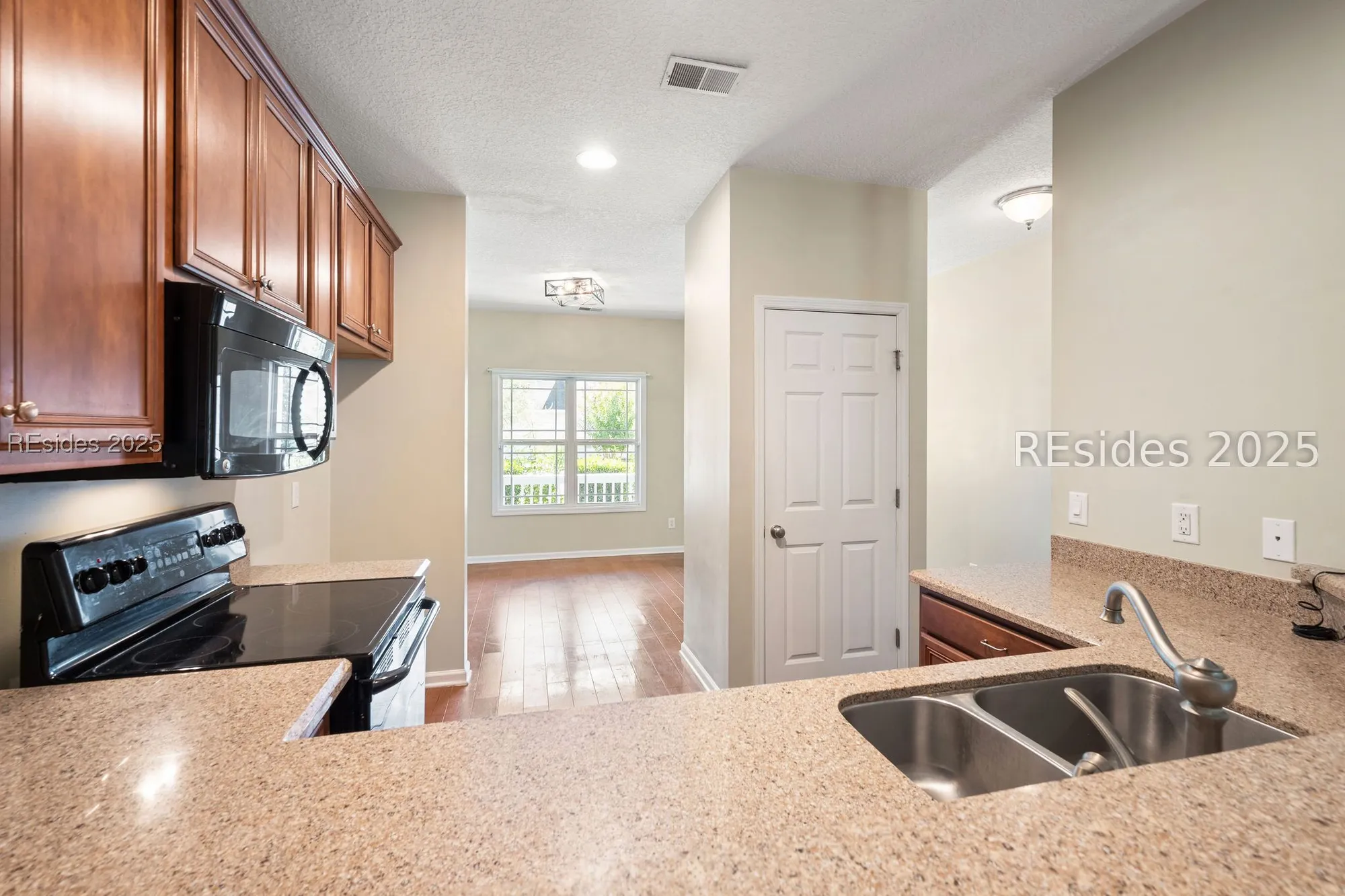 Property Slideshow image 9 of 33 | 30 beaumont ct, Bluffton, SC, 29910