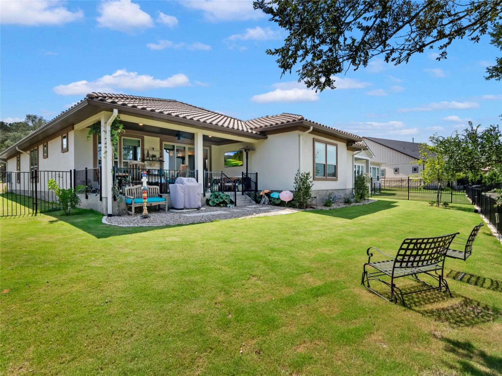 Property Slideshow image 30 of 40 | 121 wild honeysuckle way, San Marcos, TX, 78666