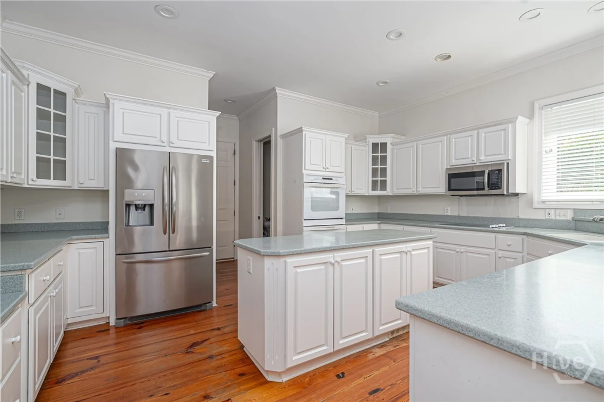 Property Slideshow image 17 of 47 | 2 franklin creek rd s, Savannah, GA, 31411
