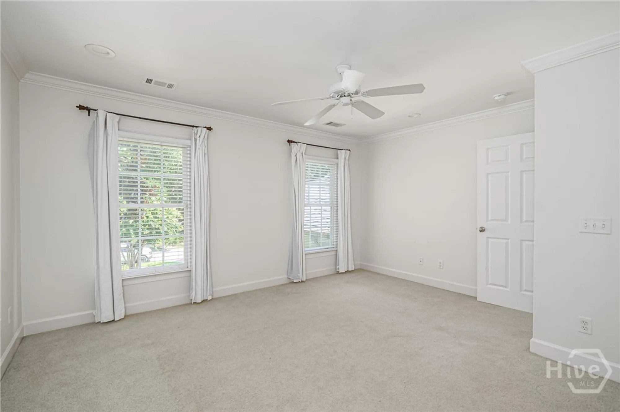 Property Slideshow image 30 of 47 | 2 franklin creek rd s, Savannah, GA, 31411