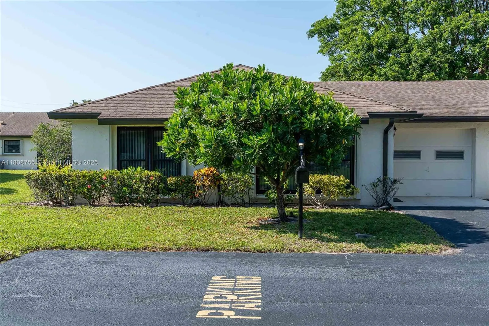 Property Slideshow image 2 of 27 | 10198 dovewood ln a, Boynton Beach, FL, 33436