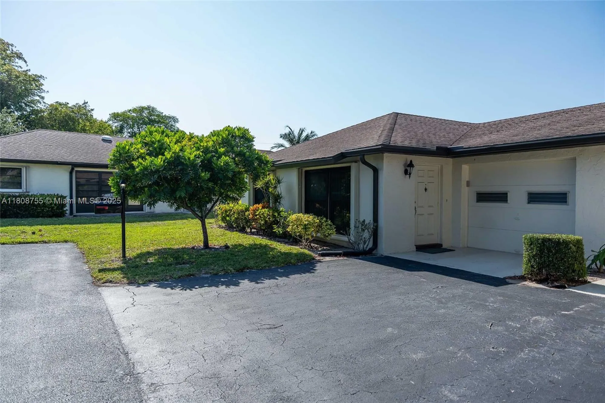 Property Slideshow image 4 of 27 | 10198 dovewood ln a, Boynton Beach, FL, 33436