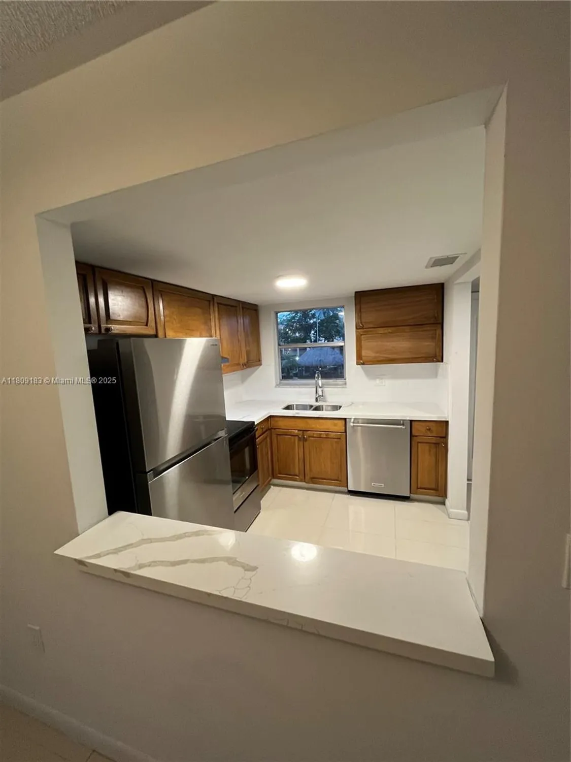 Property Slideshow image 13 of 35 | 6850 r o y a l palm bl 209-g, Margate, FL, 33063