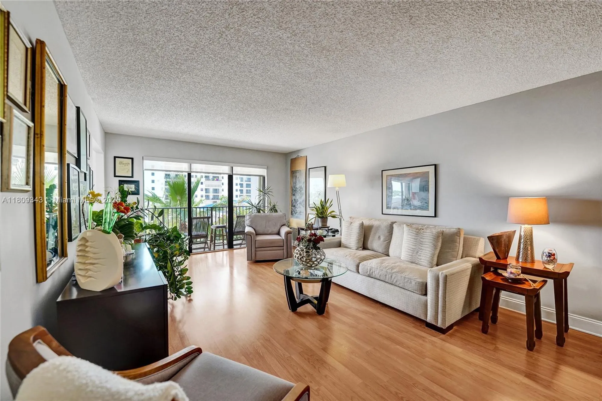 Property Slideshow image 13 of 80 | 1201 s ocean dr 609s, Hollywood, FL, 33019