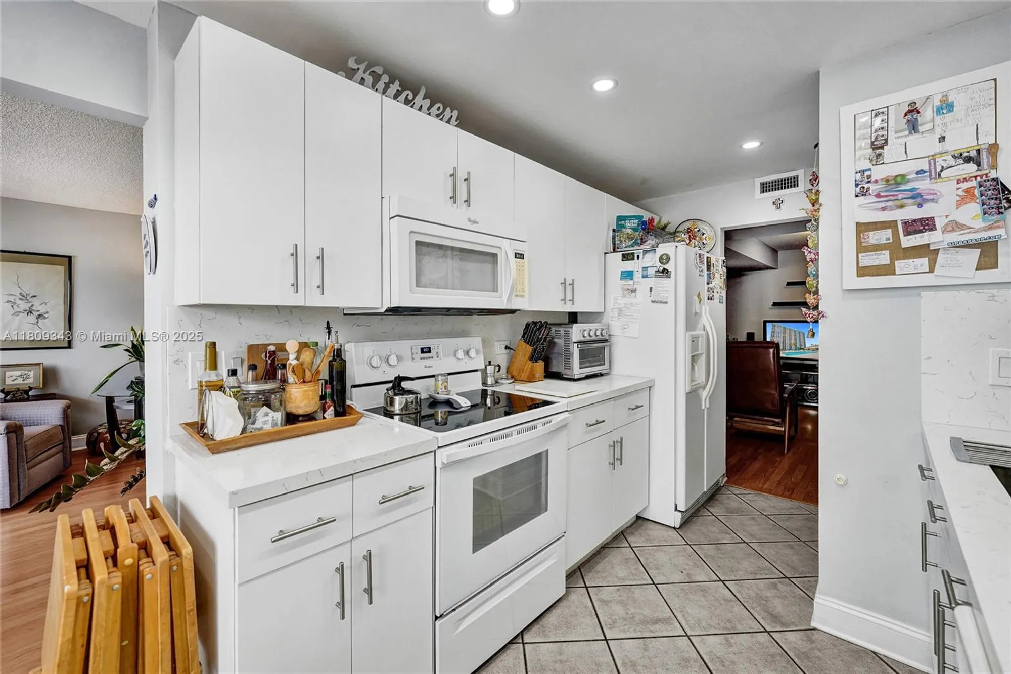 Property Slideshow image 26 of 80 | 1201 s ocean dr 609s, Hollywood, FL, 33019